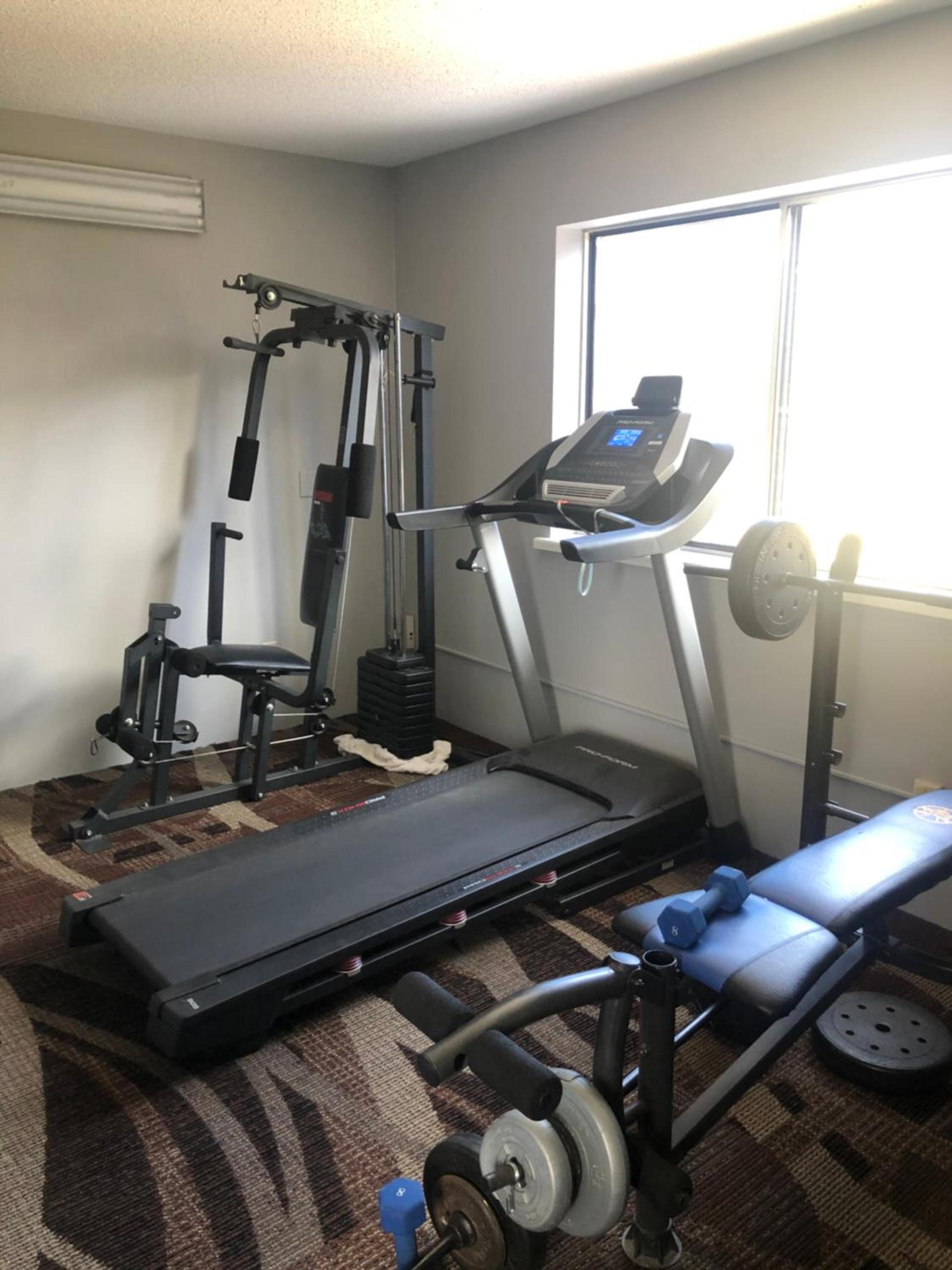 Adams Inn and Suites photo 50