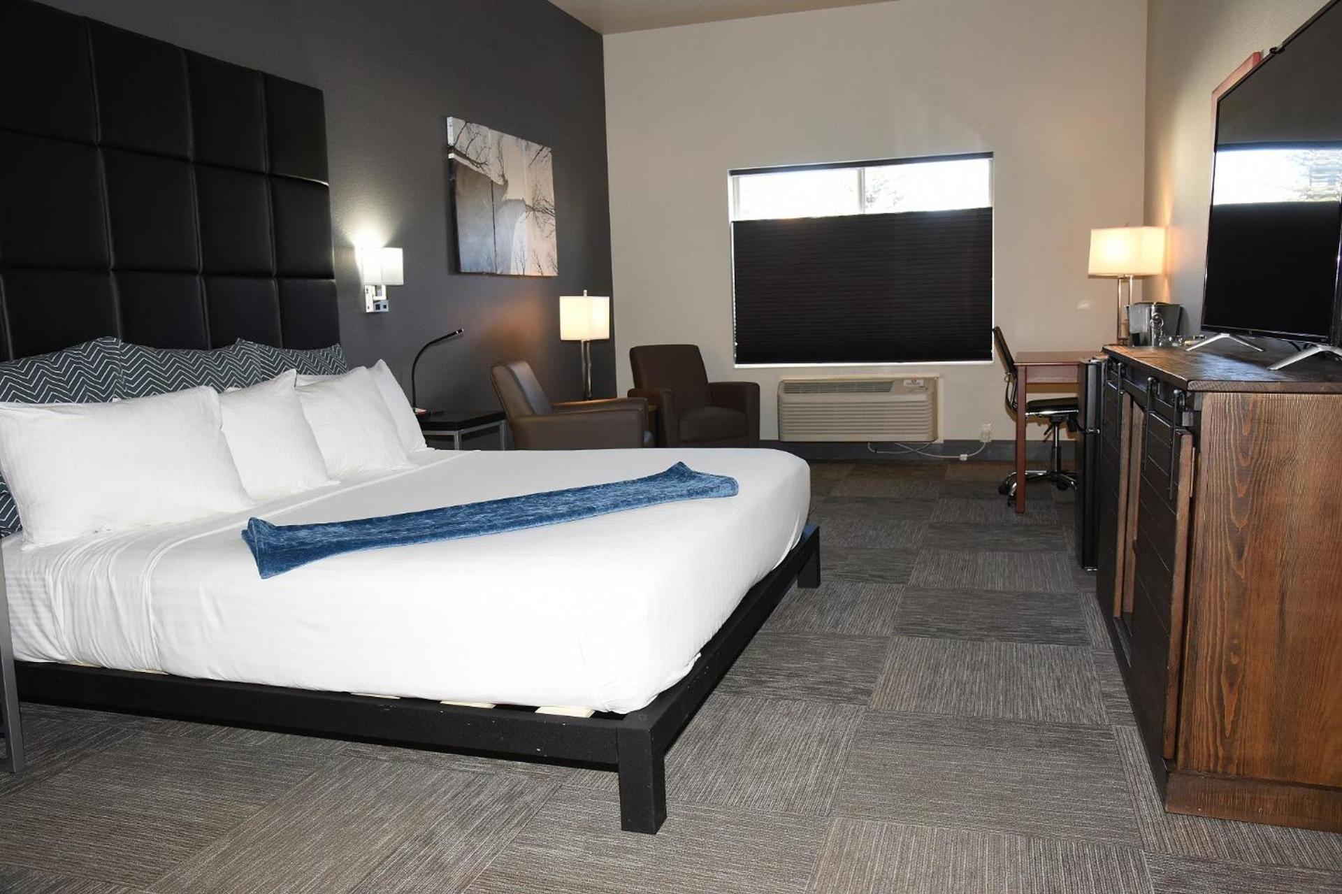 Wood River Inn & Suite photo 57