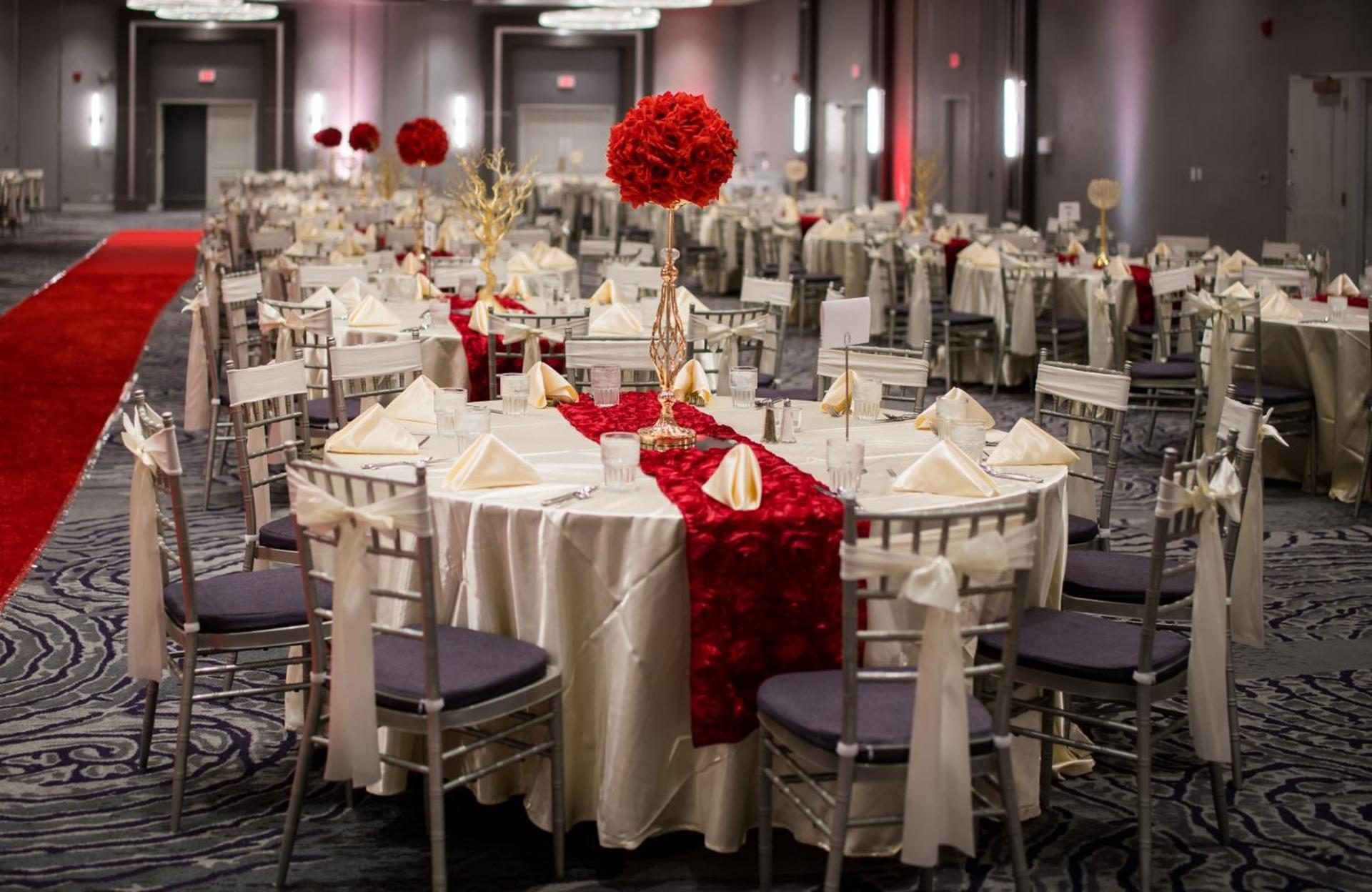 Holiday Inn Chicago Nw Crystal Lk Conv Ctr by IHG photo 50