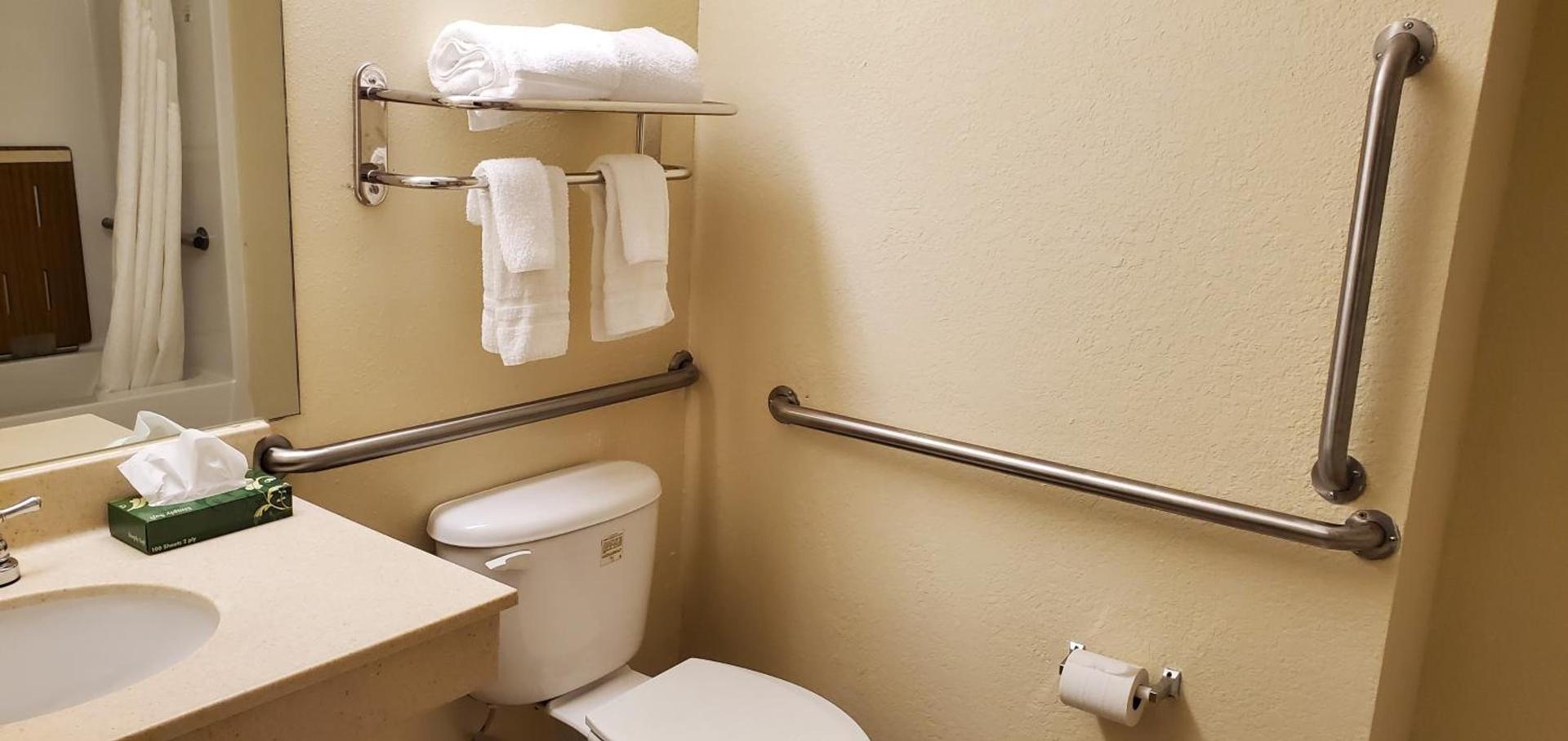 Home Inn & Suites photo 12
