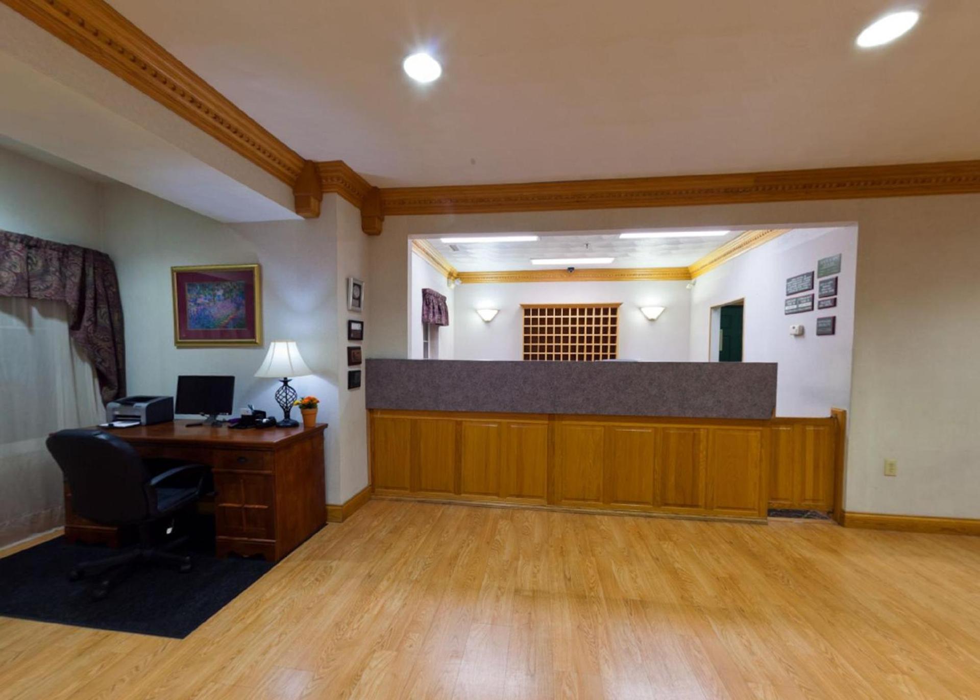 Country Inn & Suites by Radisson, Indianapolis South, IN photo 40