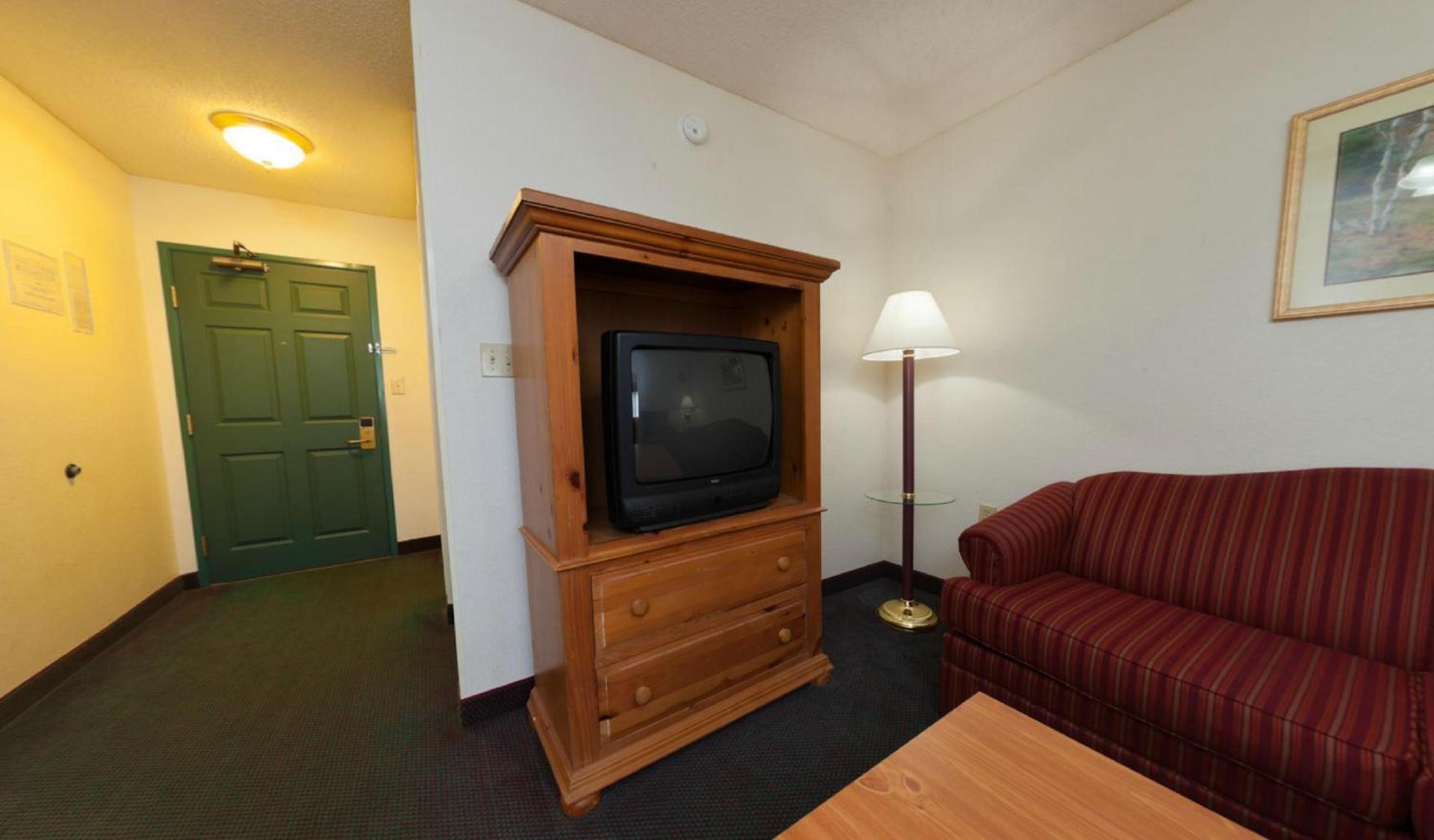 Country Inn & Suites by Radisson, Indianapolis South, IN photo 20