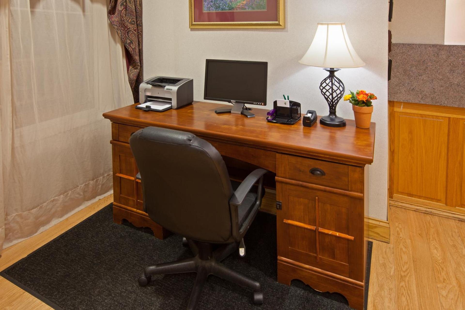 Country Inn & Suites by Radisson, Indianapolis South, IN photo 33