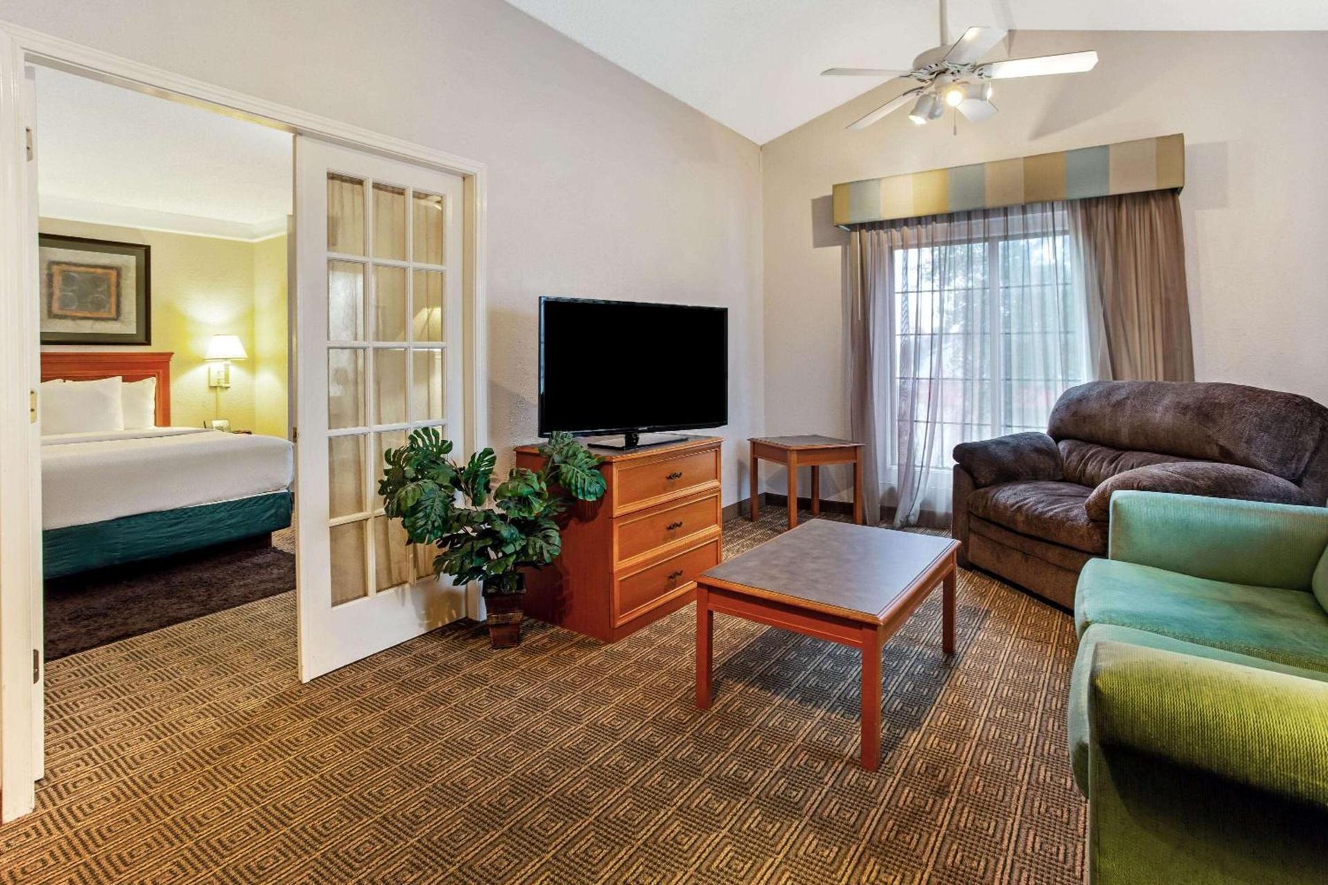 Rodeway Inn photo 20
