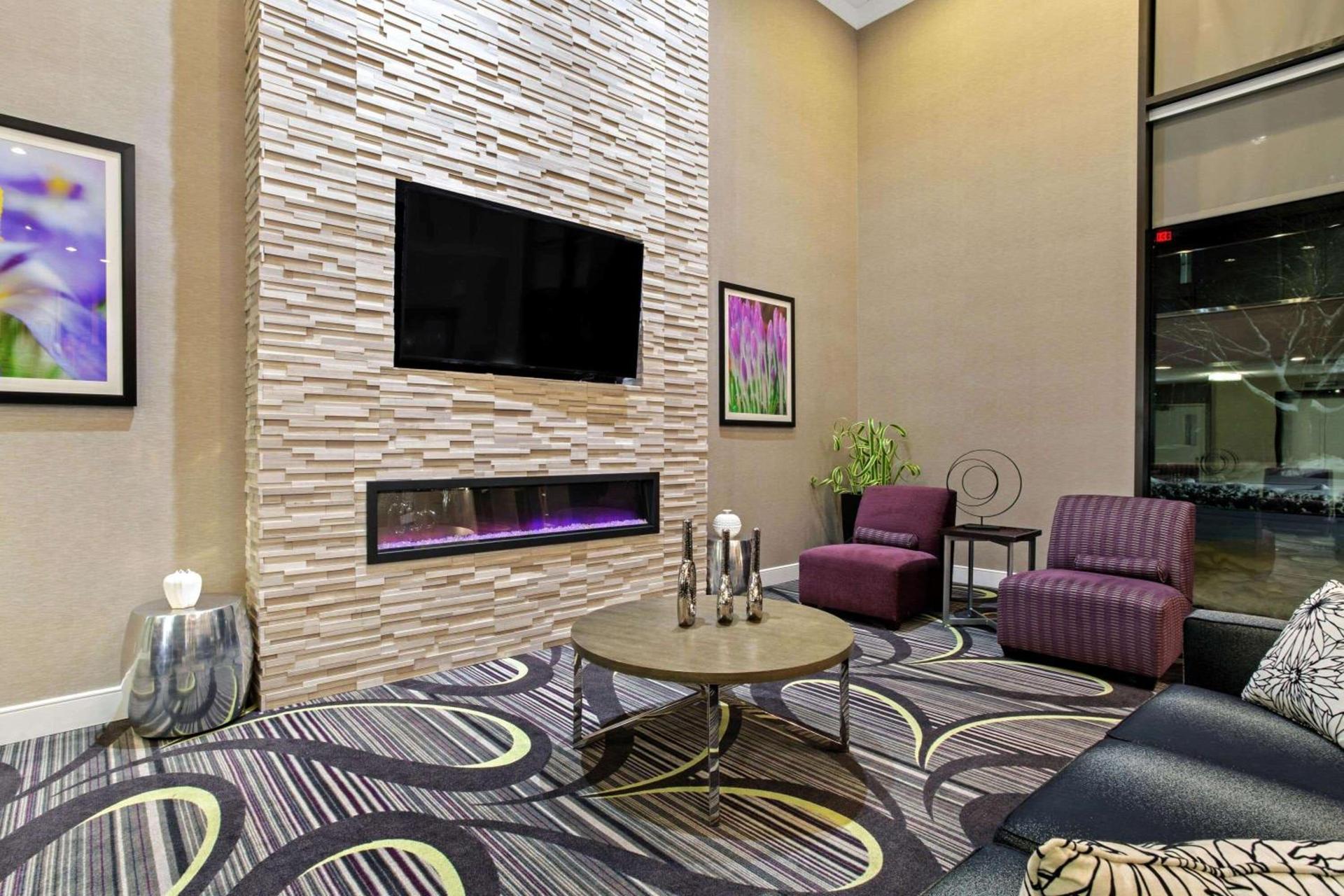 La Quinta by Wyndham Boston-Andover photo 5