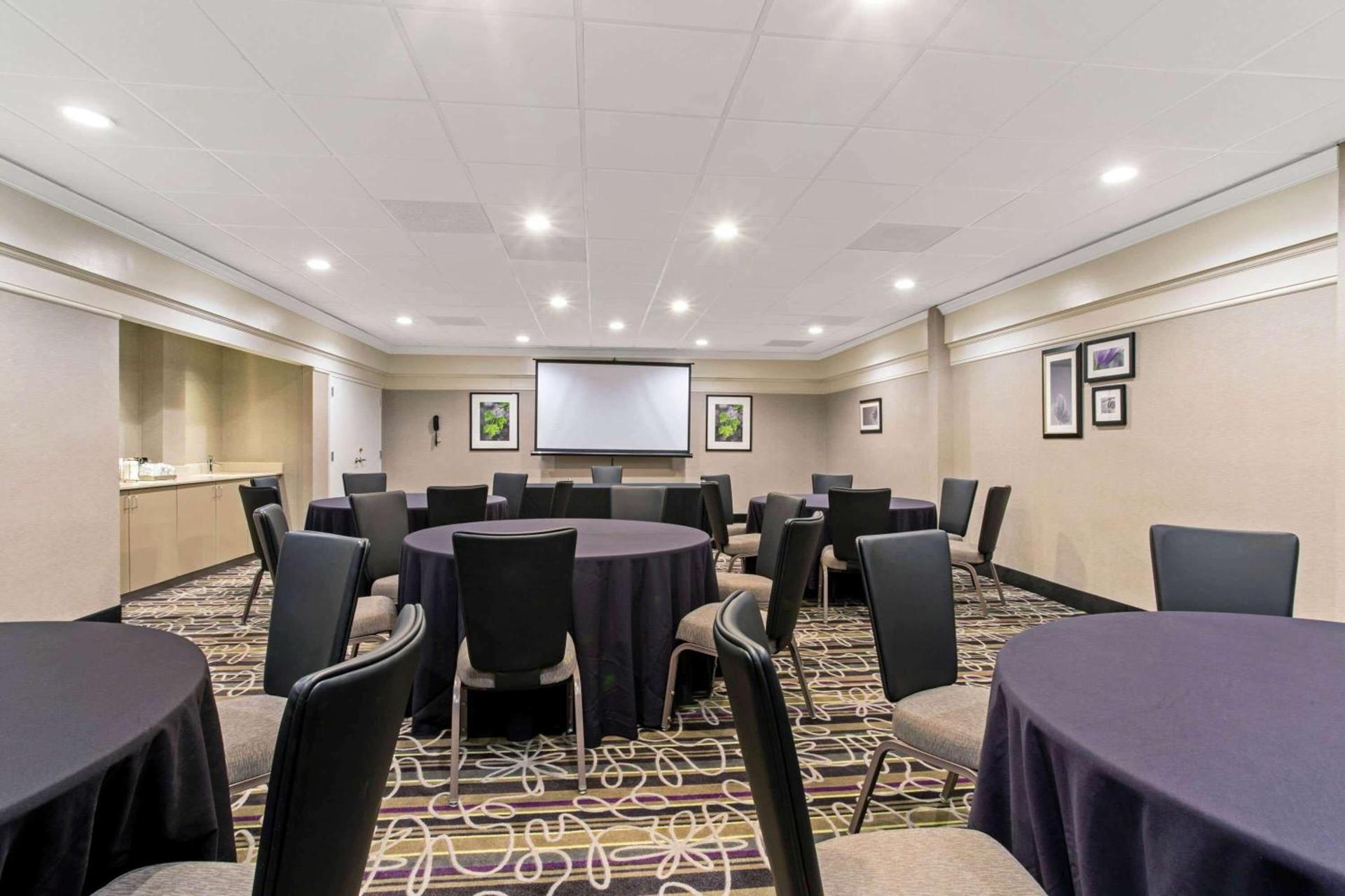 La Quinta by Wyndham Boston-Andover photo 20