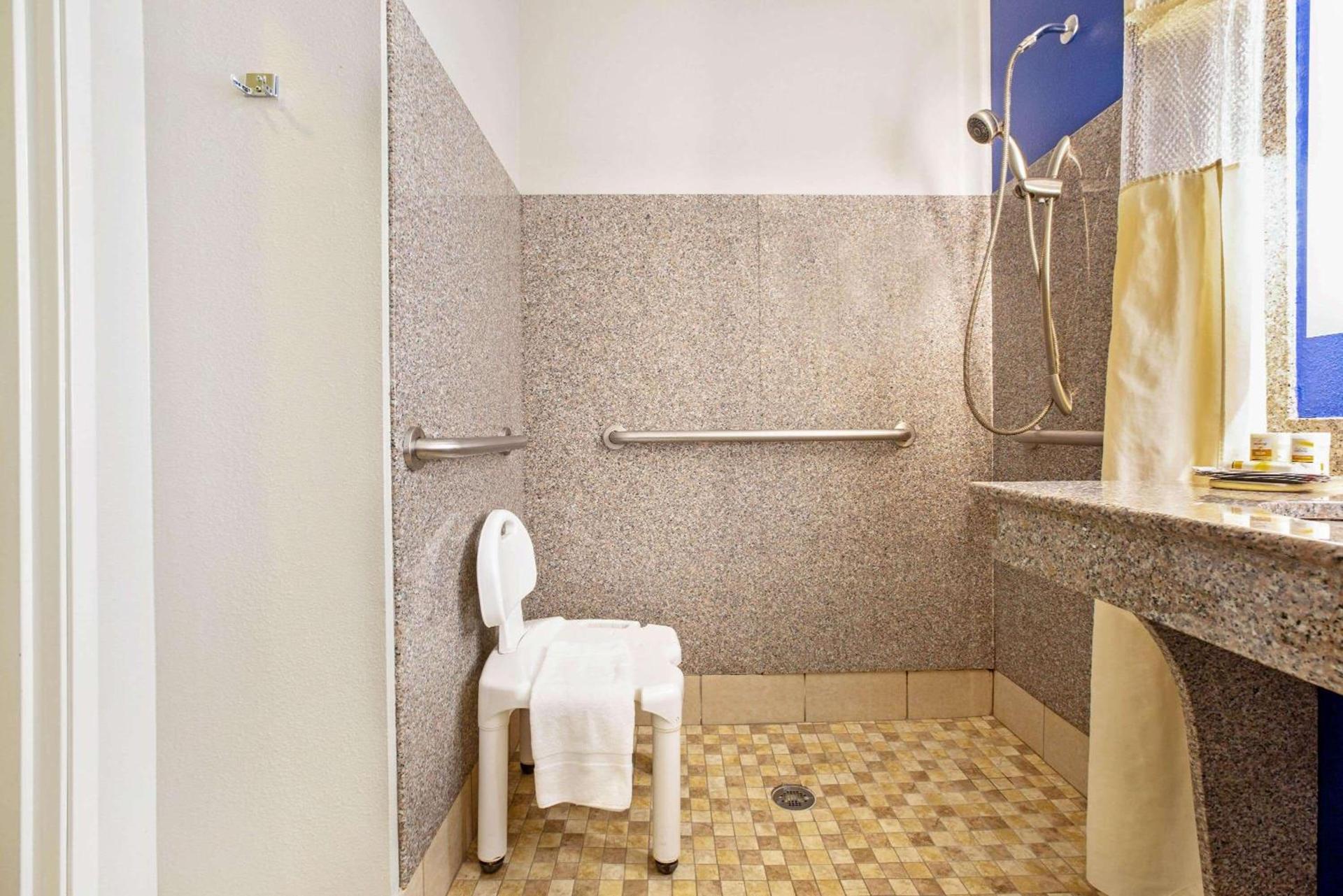 La Quinta by Wyndham NE Long Beach/Cypress photo 25