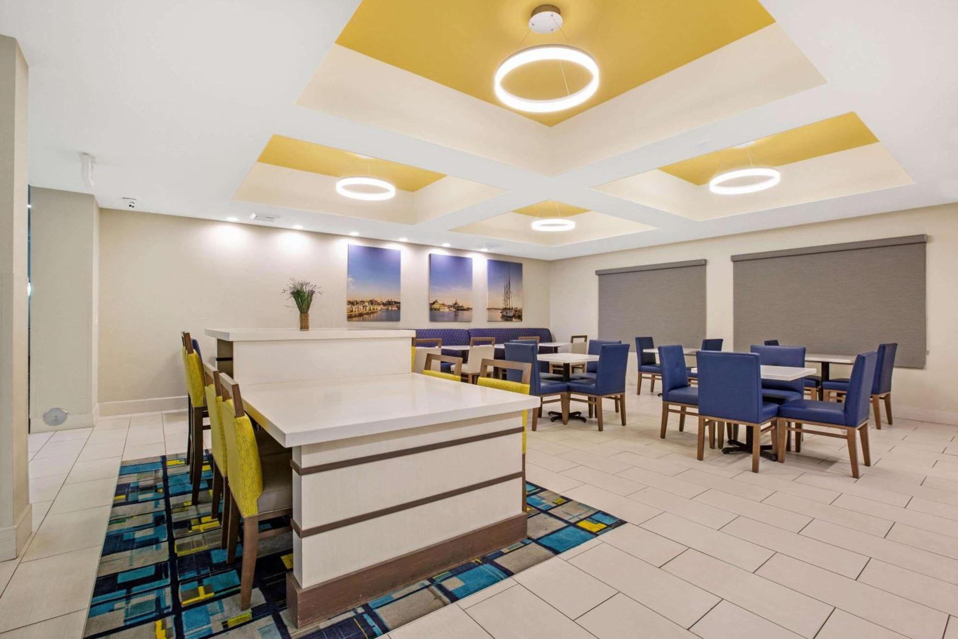 La Quinta by Wyndham NE Long Beach/Cypress photo 46