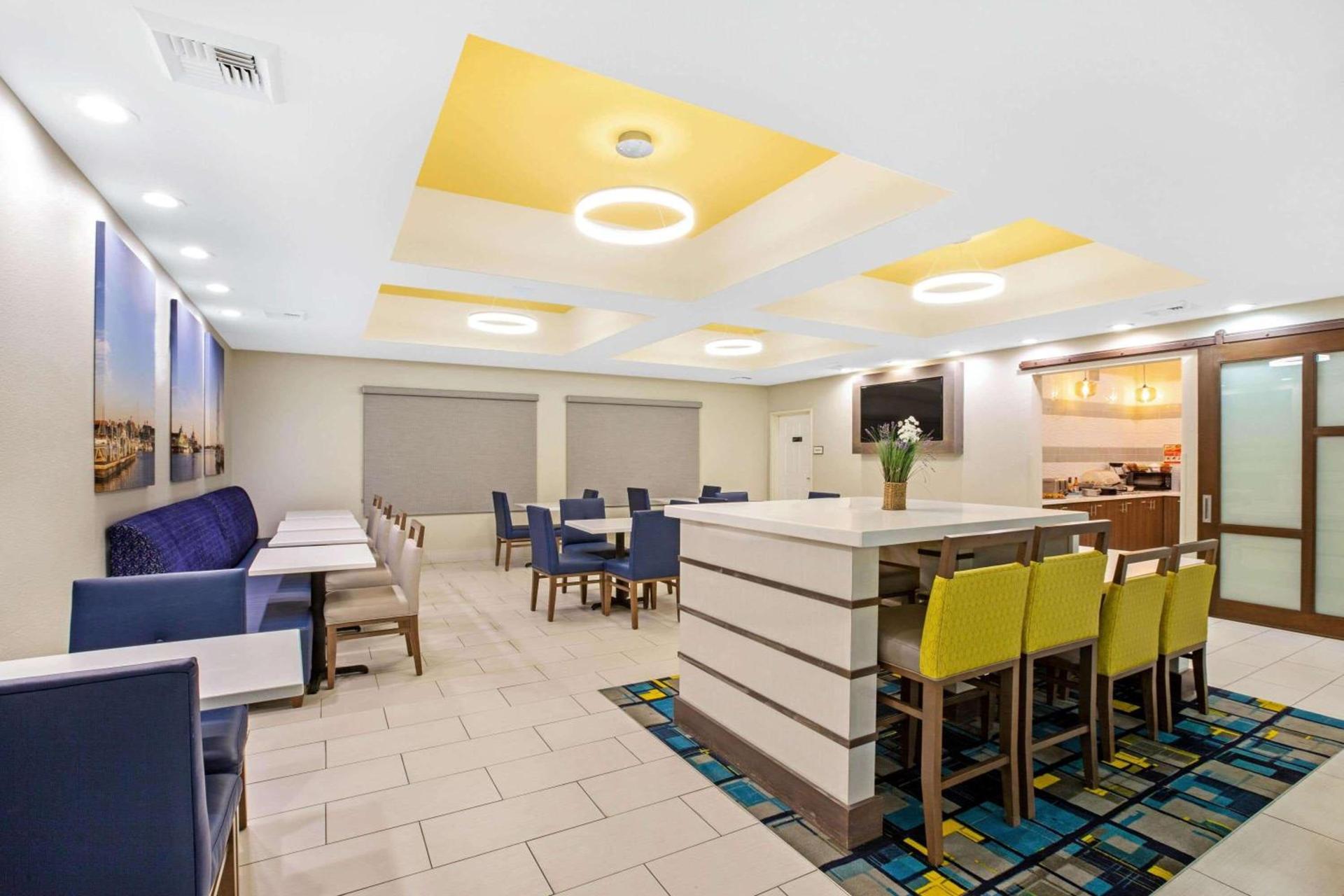 La Quinta by Wyndham NE Long Beach/Cypress photo 47