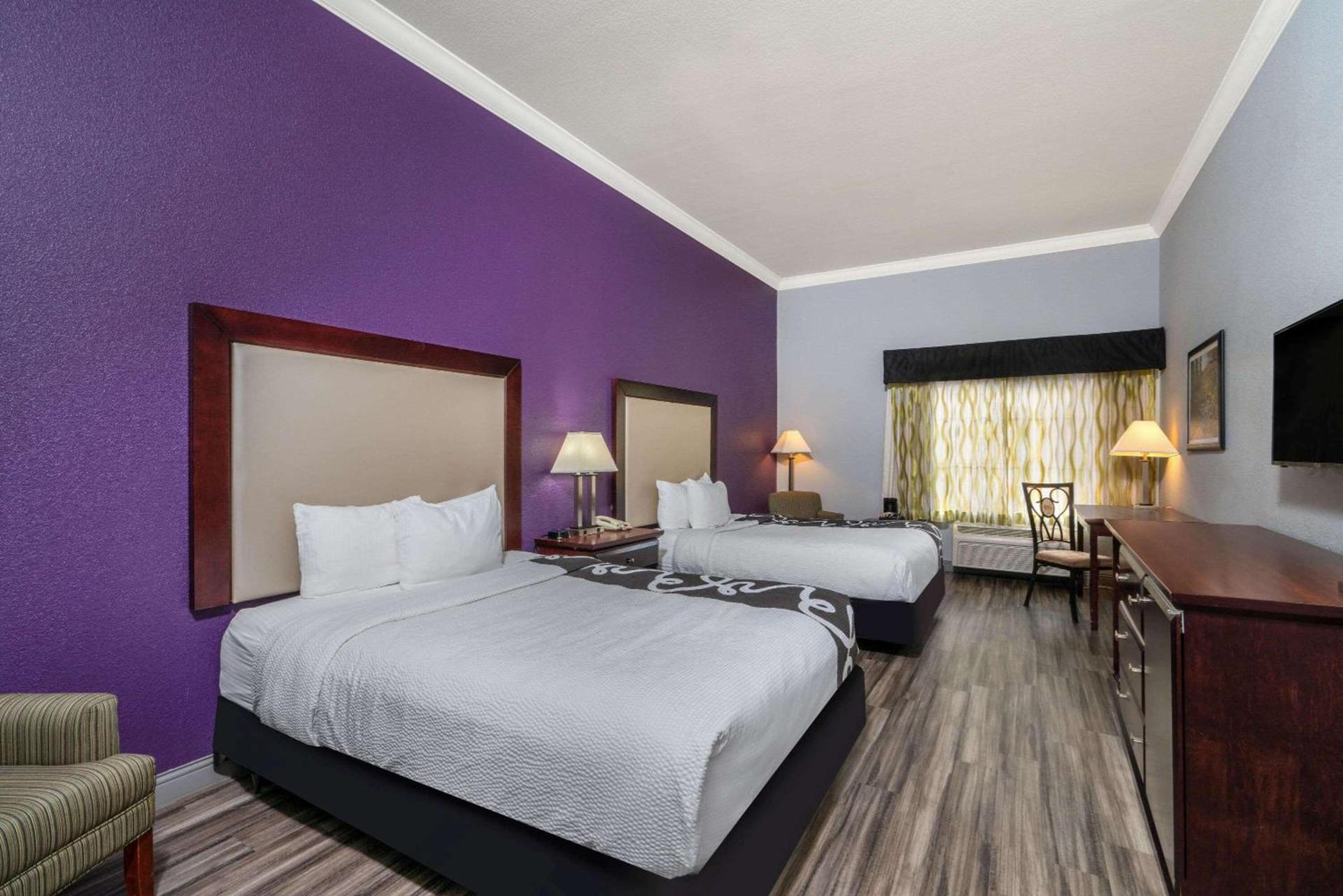 La Quinta Inn & Suites by Wyndham Loveland Estes Park photo 11