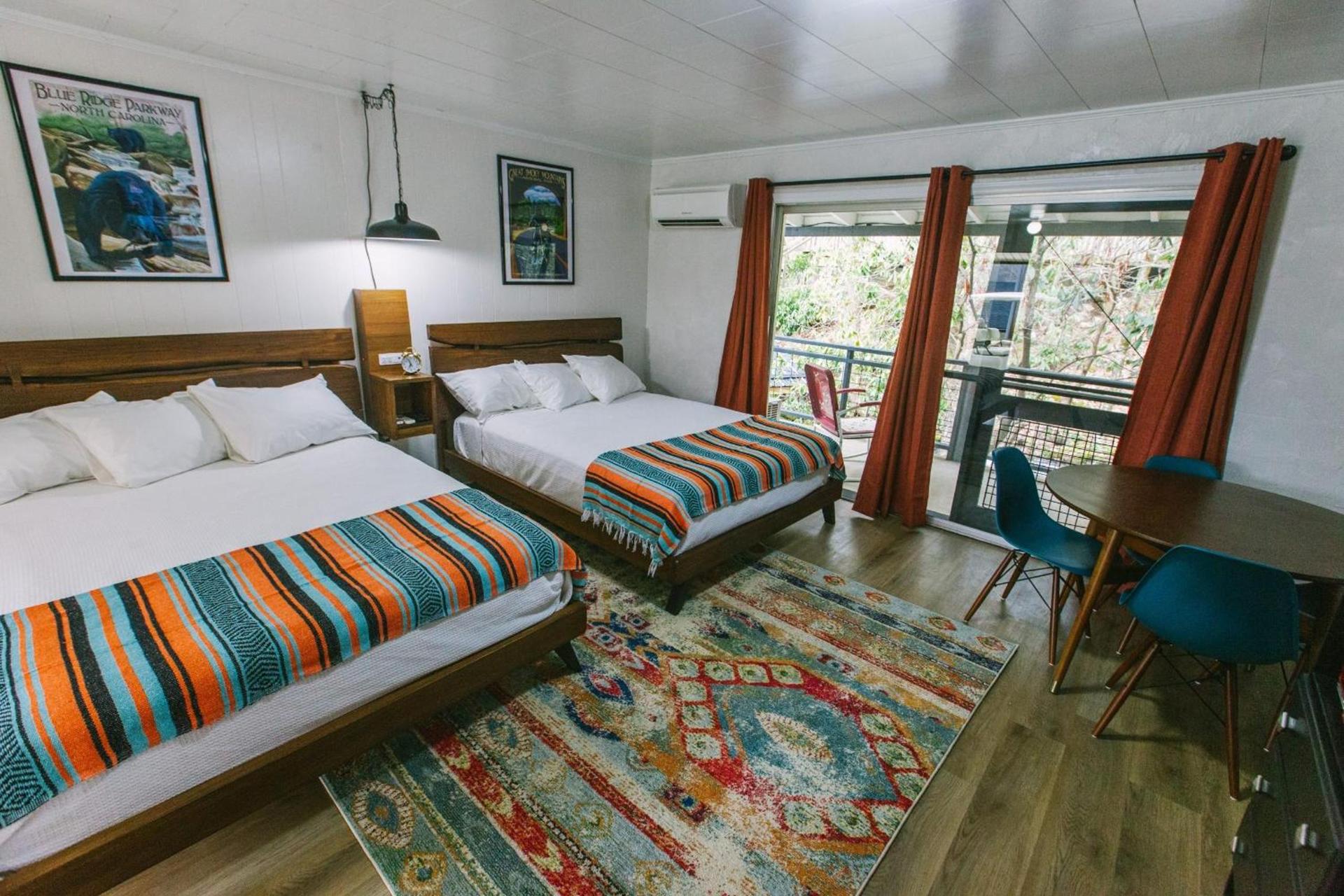 Route 19 Inn photo 27