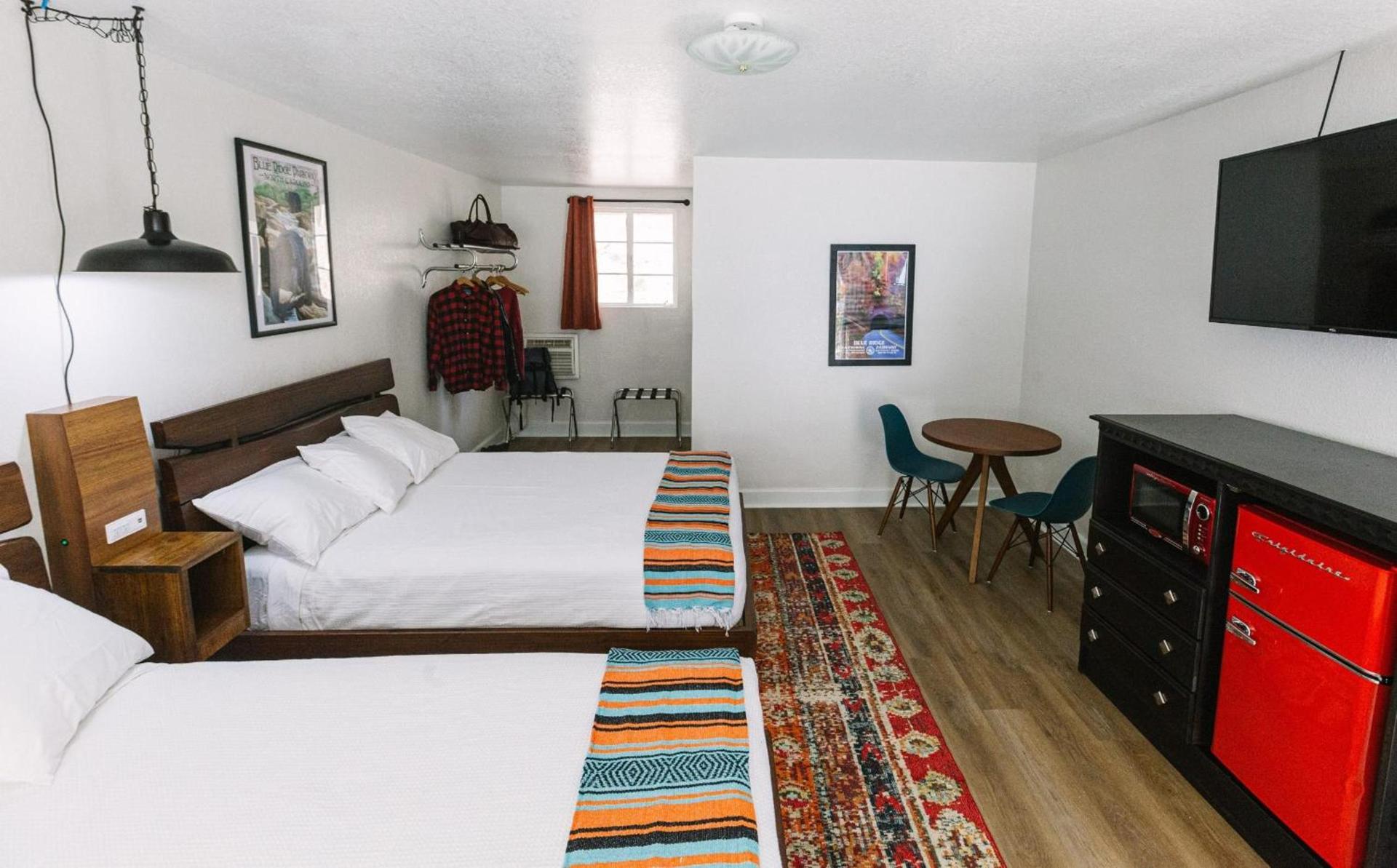 Route 19 Inn photo 24