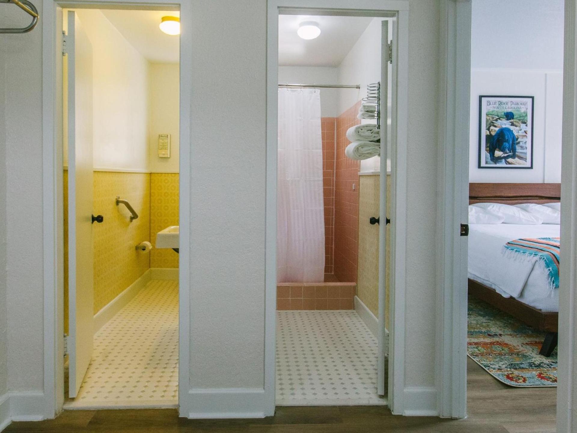 Route 19 Inn photo 13