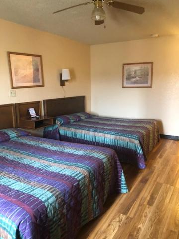Luxury Inn photo 16