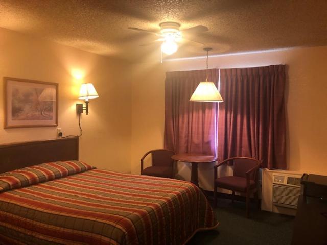 Luxury Inn photo 15