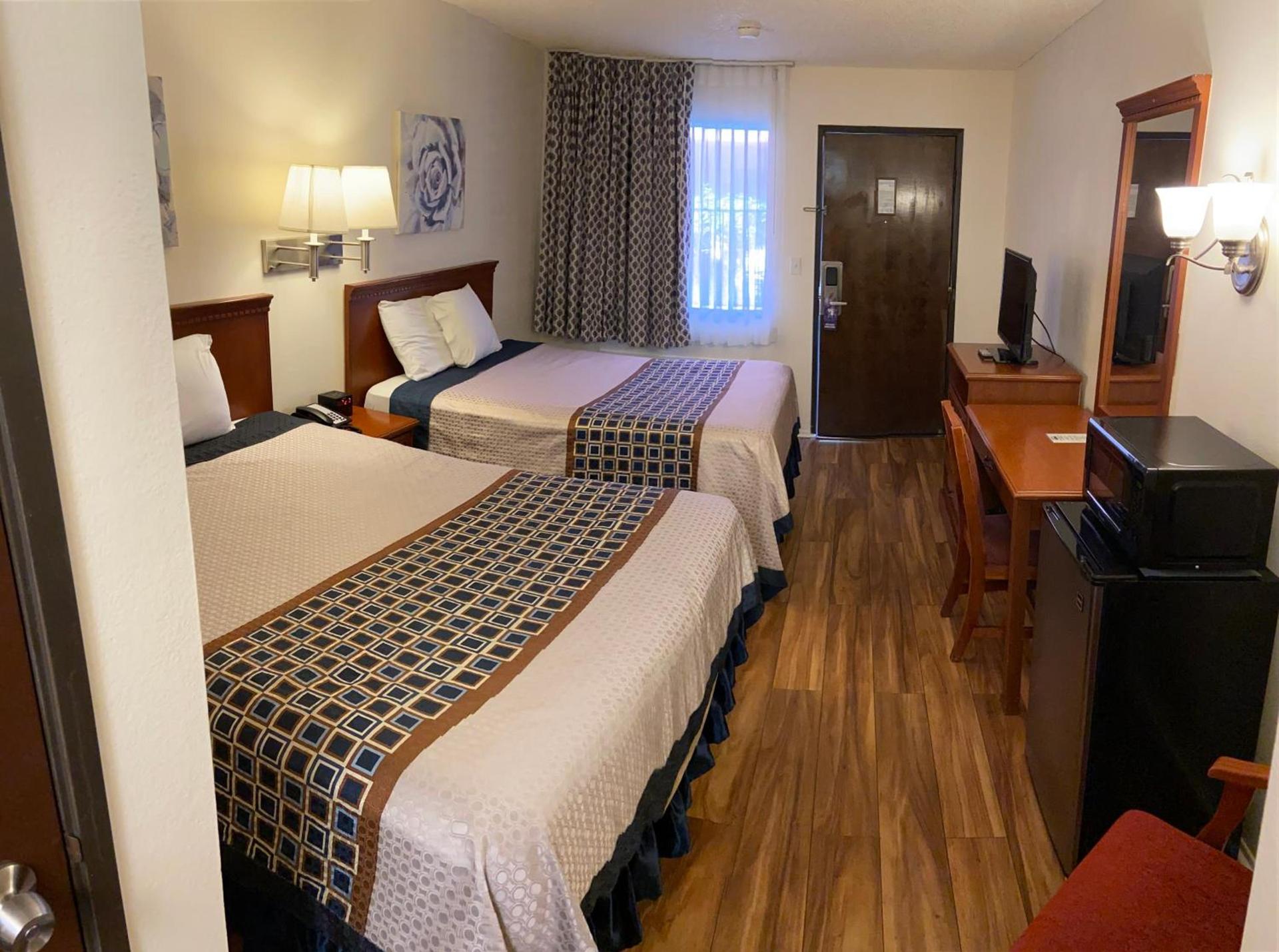 Vantage Point Inn - Woodland Hills photo 6