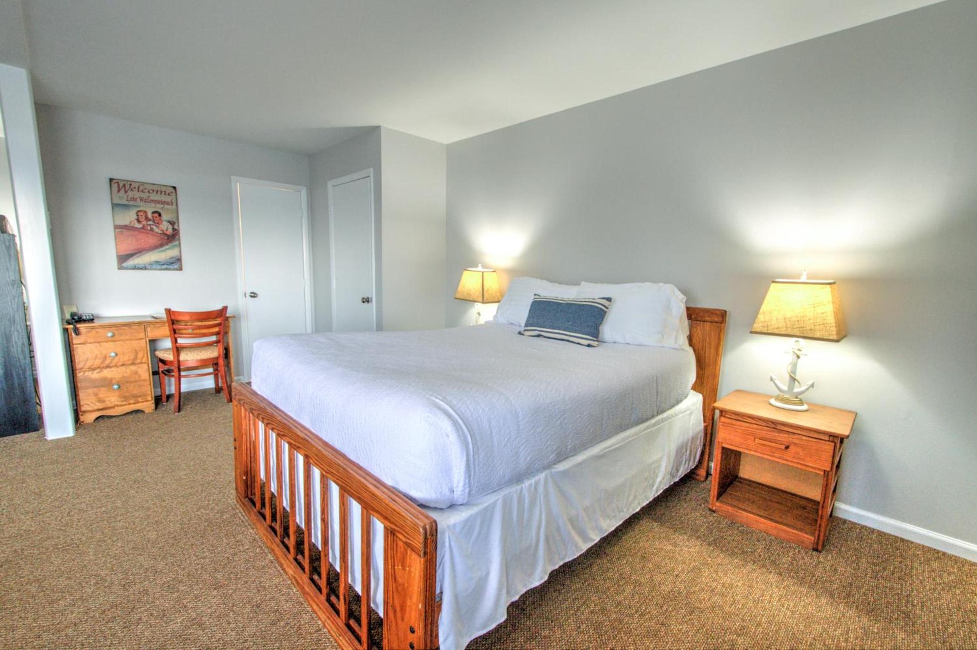 East Shore Lodging photo 16