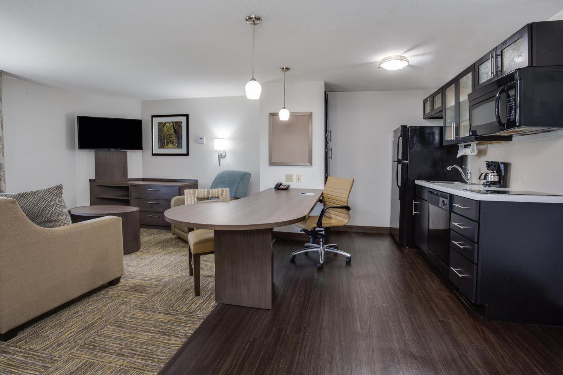 Candlewood Suites Fort Lauderdale Airport-Cruise by IHG photo 13