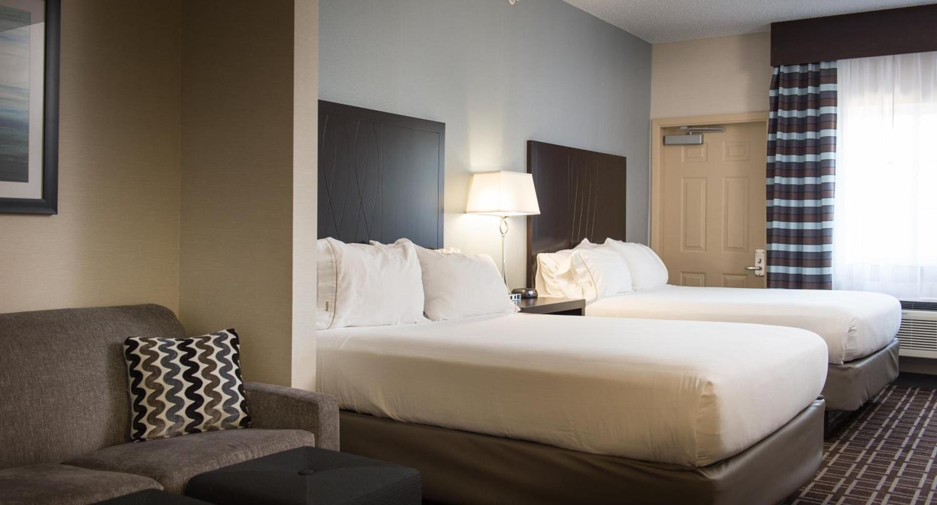 Holiday Inn Express Le Claire Riverfront-Davenport by IHG photo 24
