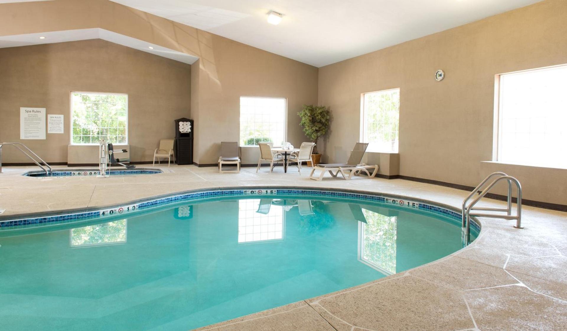 Holiday Inn Express Le Claire Riverfront-Davenport by IHG photo 9