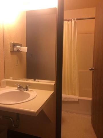 Luxury Inn photo 4