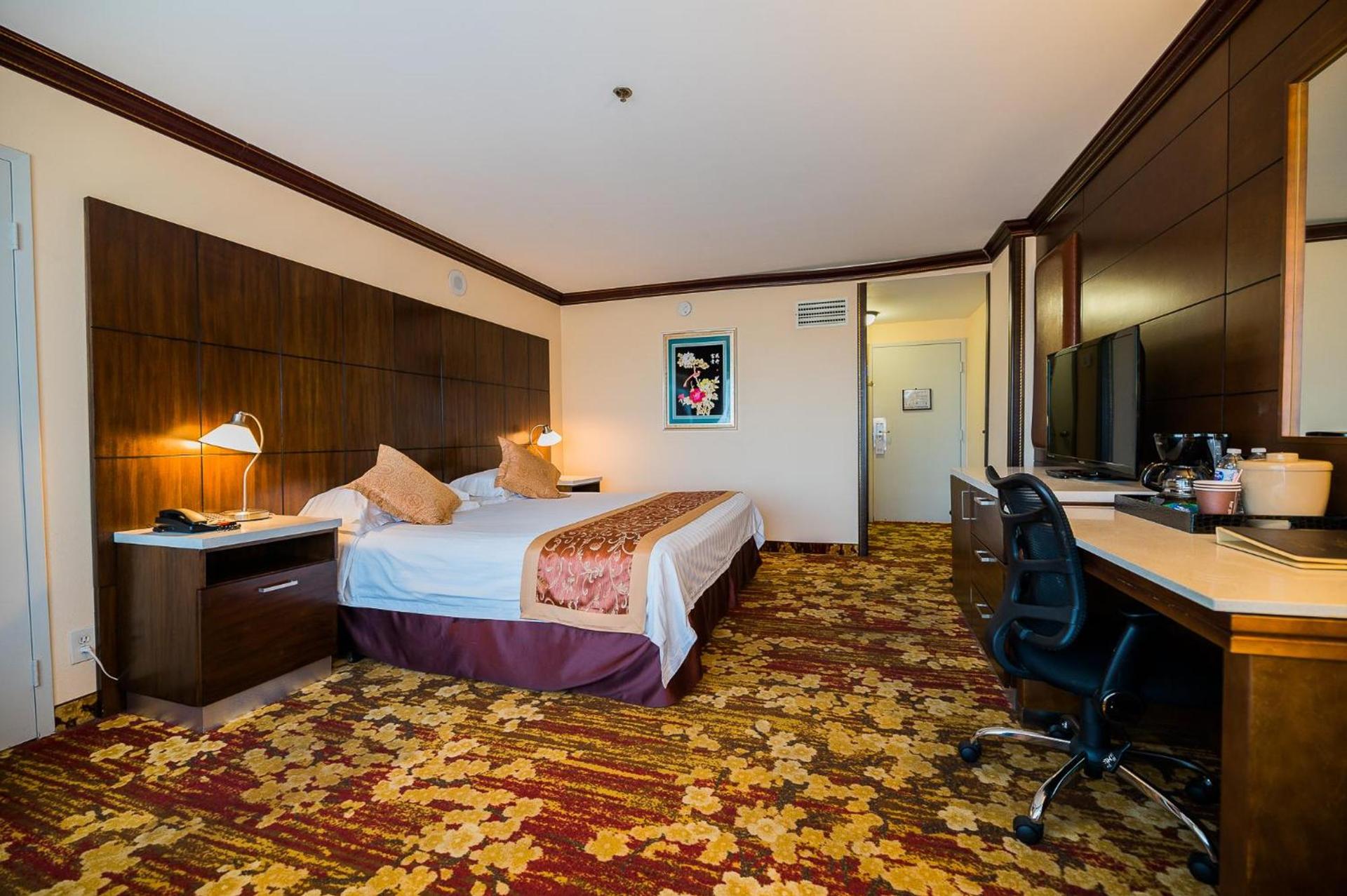 LA Crystal Hotel -Los Angeles-Long Beach Area photo 16