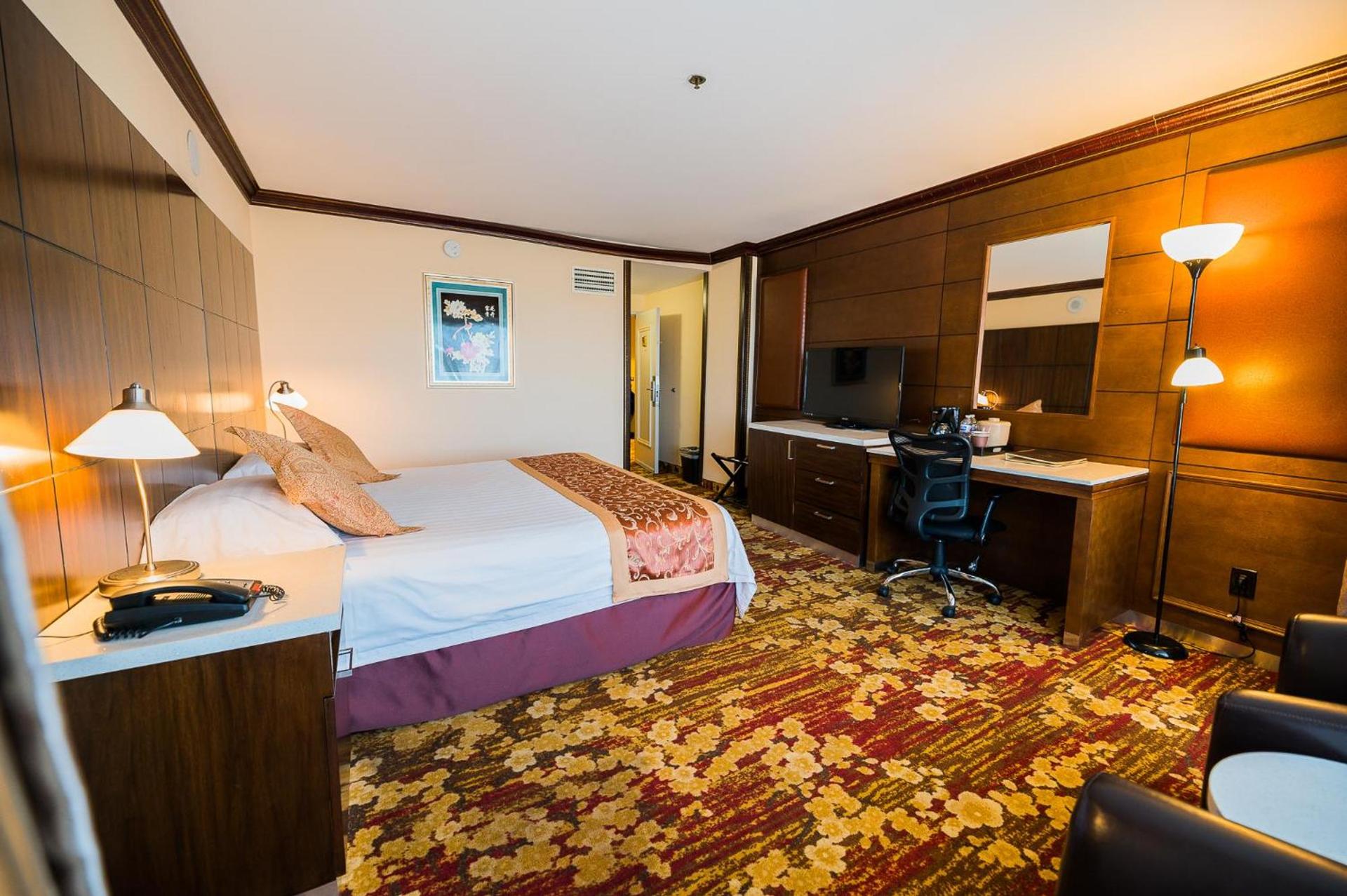 LA Crystal Hotel -Los Angeles-Long Beach Area photo 11
