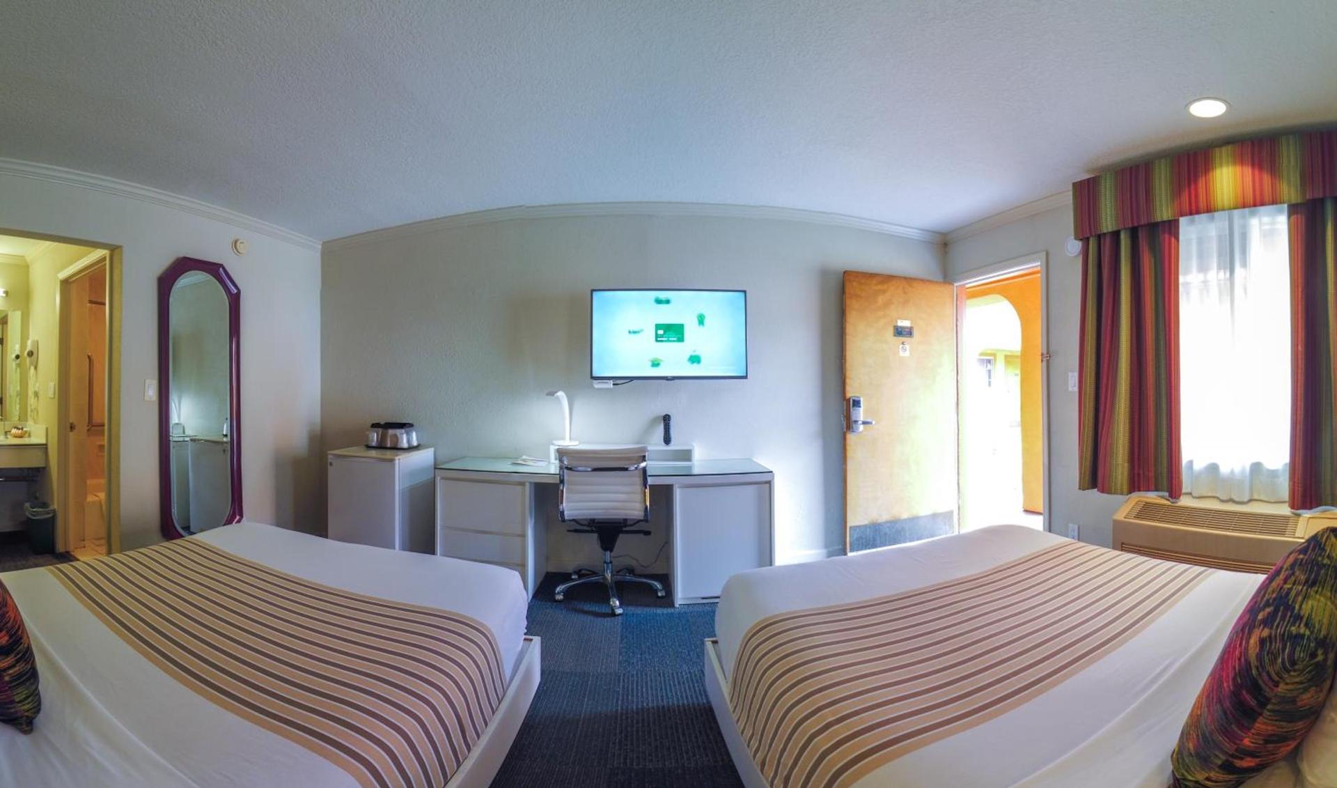 Inn at Golden Gate photo 5