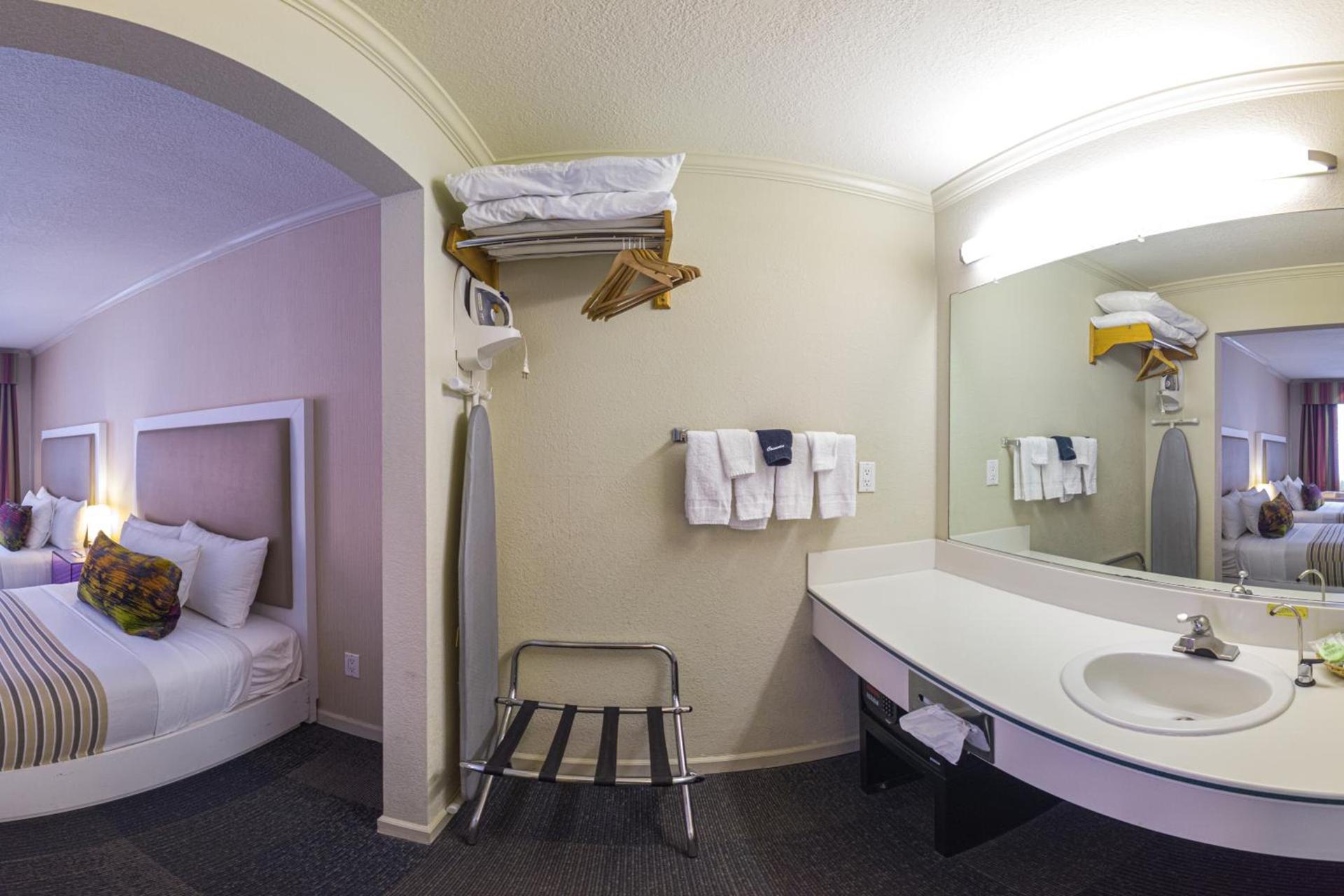 Inn at Golden Gate photo 6