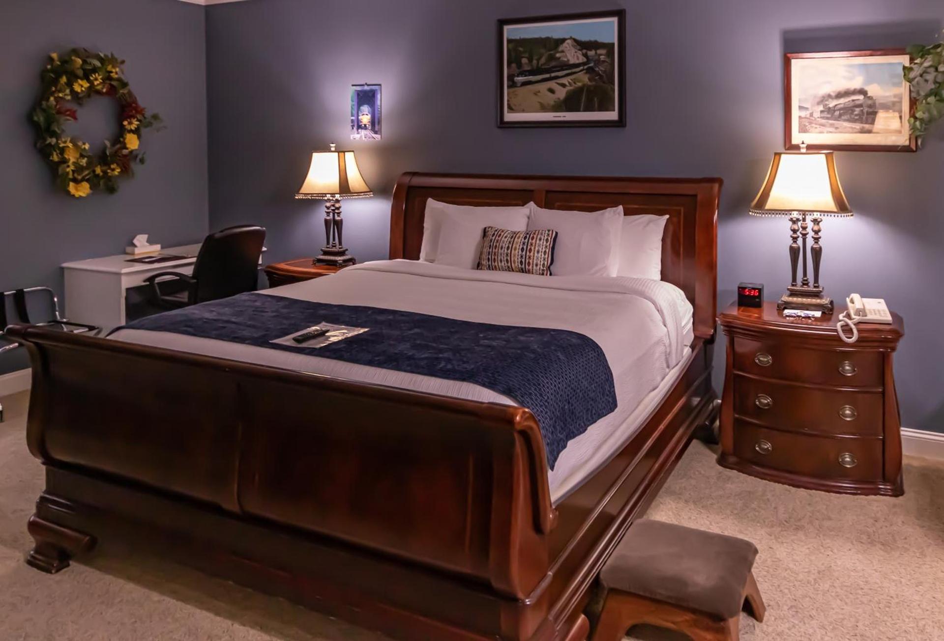 Depot Inn & Suites photo 18