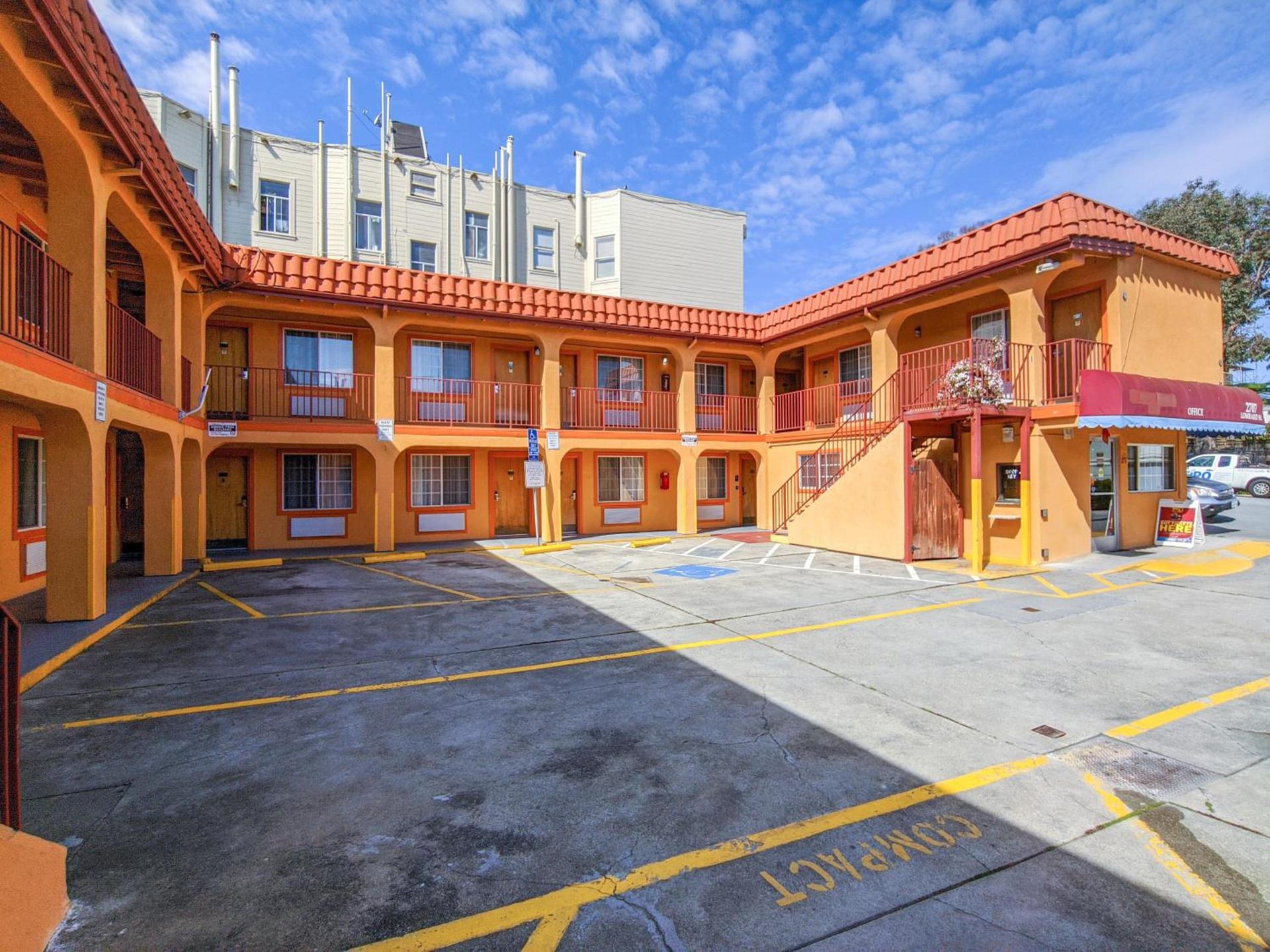 Inn at Golden Gate photo 4