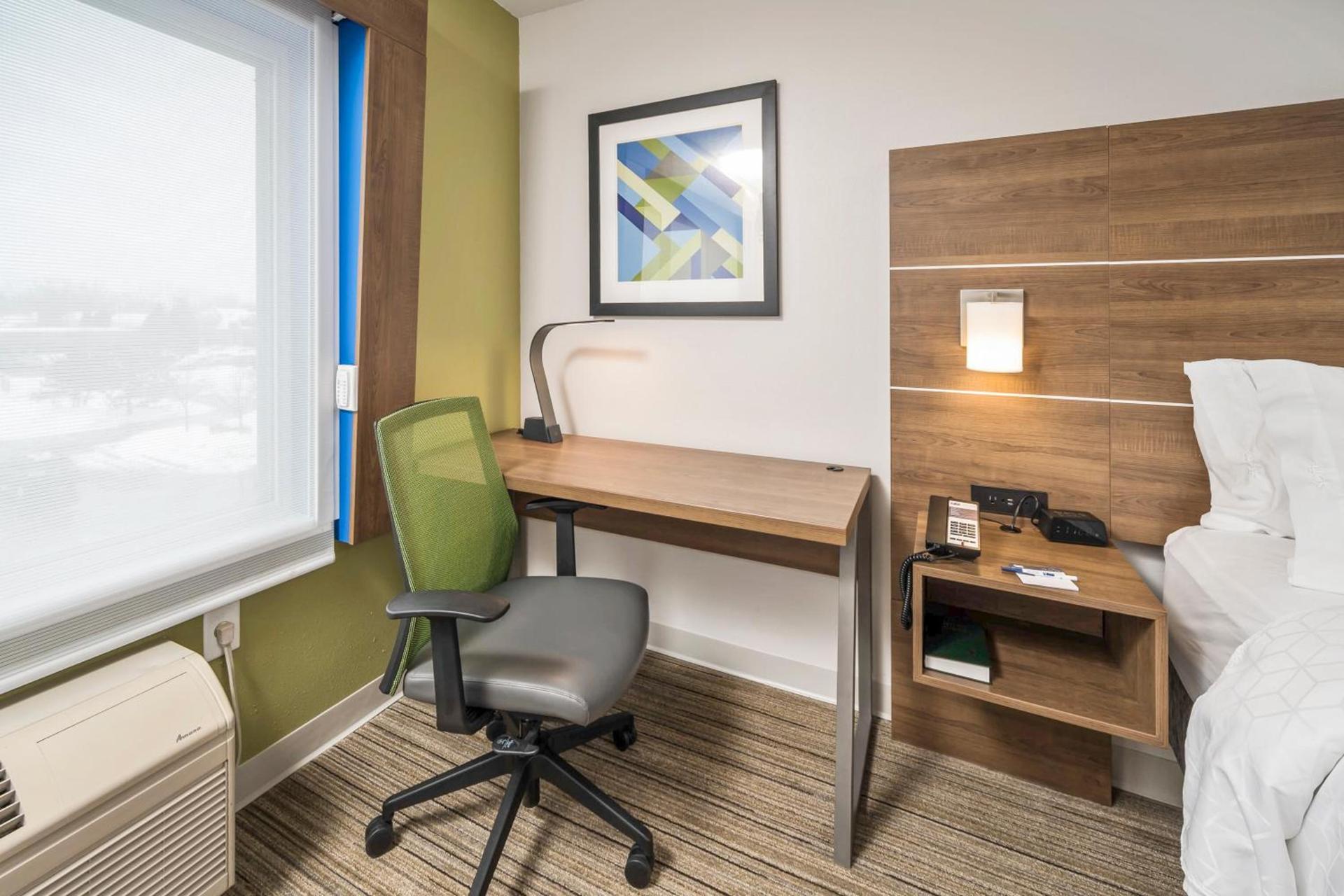 Holiday Inn Express Indianapolis South by IHG photo 32
