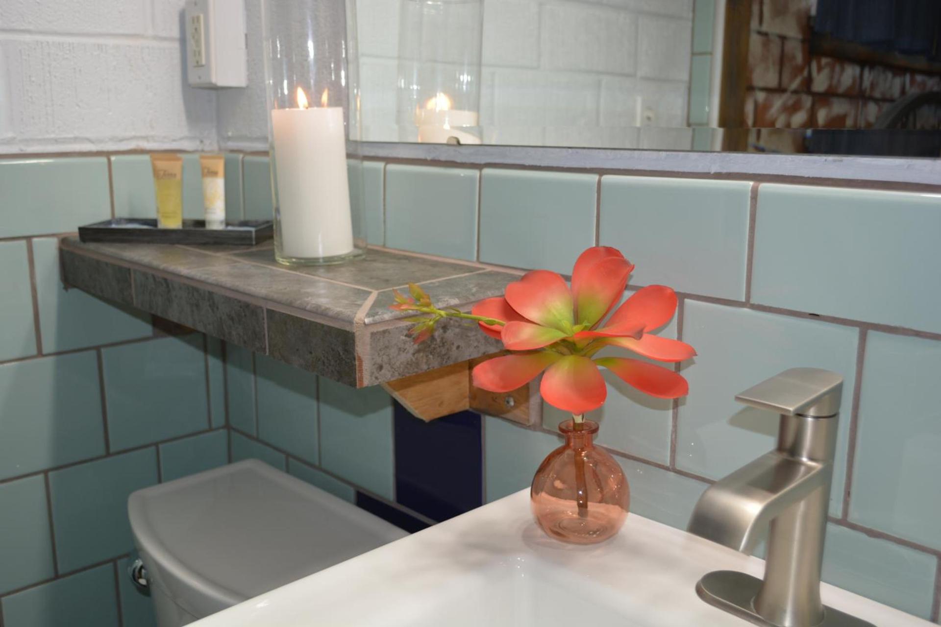 Lariat Motel photo 5