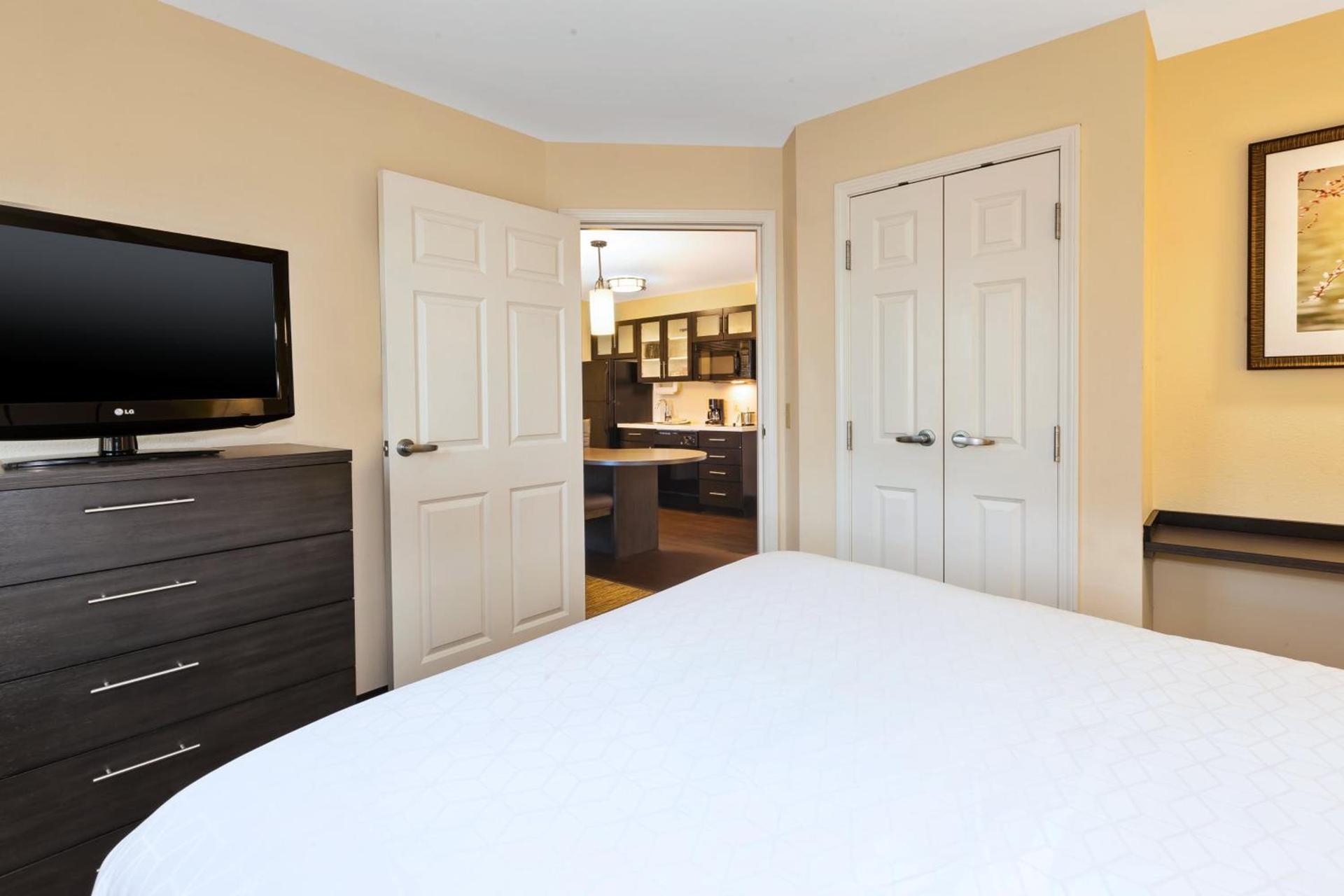 Candlewood Suites Polaris by IHG photo 23