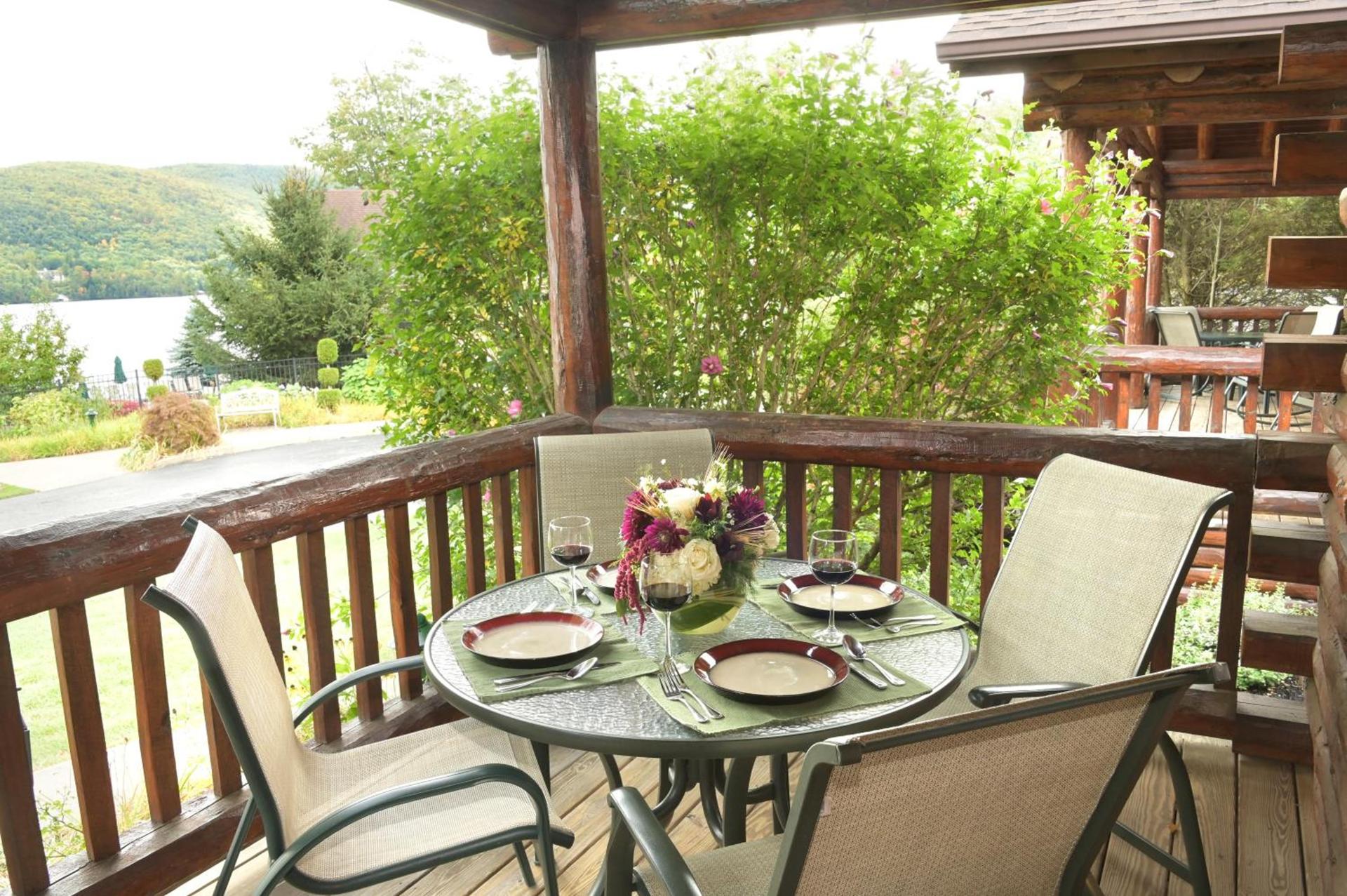 The Lodges at Cresthaven photo 15