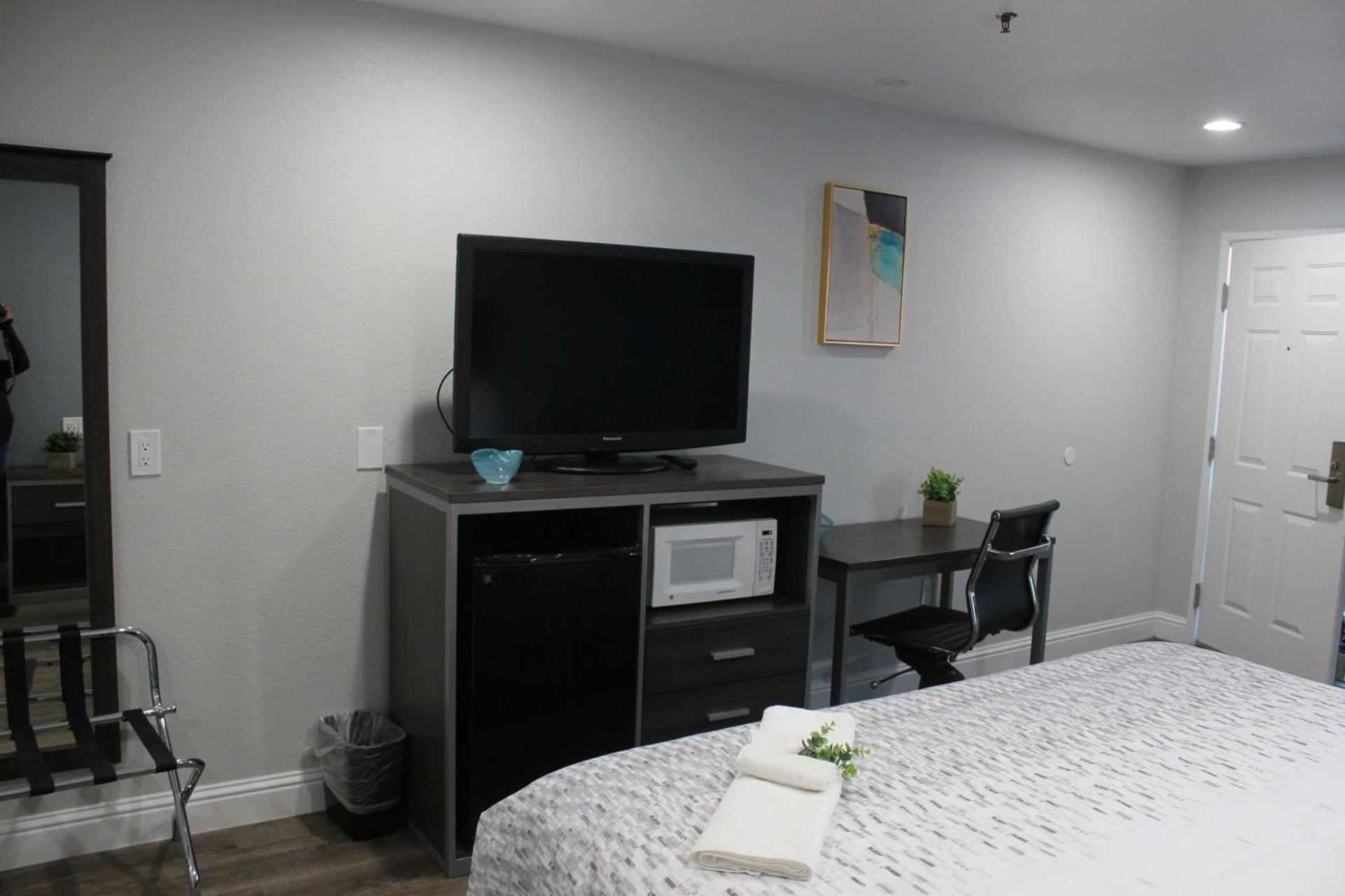 SureStay Hotel by Best Western Chowchilla Yosemite photo 8