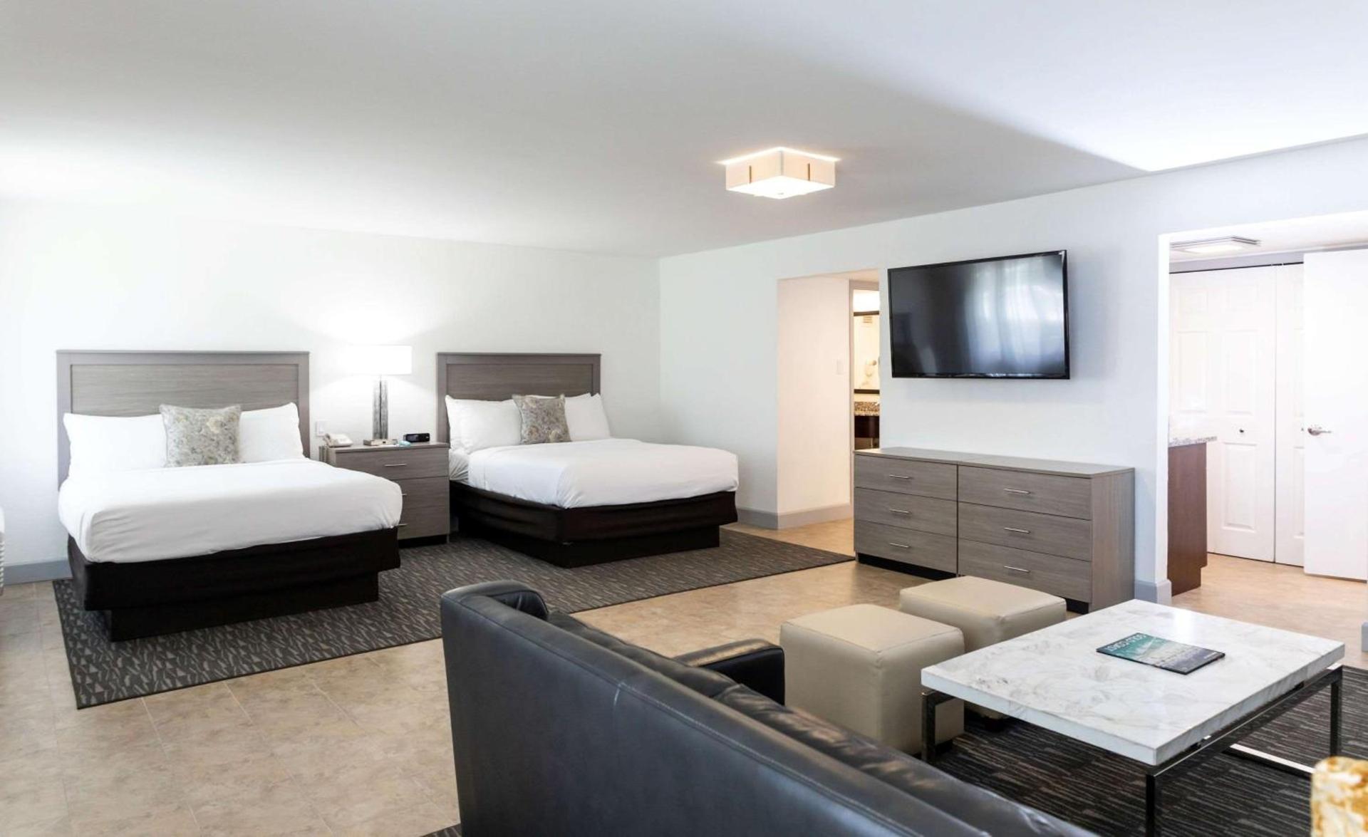 Best Western Palm Beach Lakes photo 22