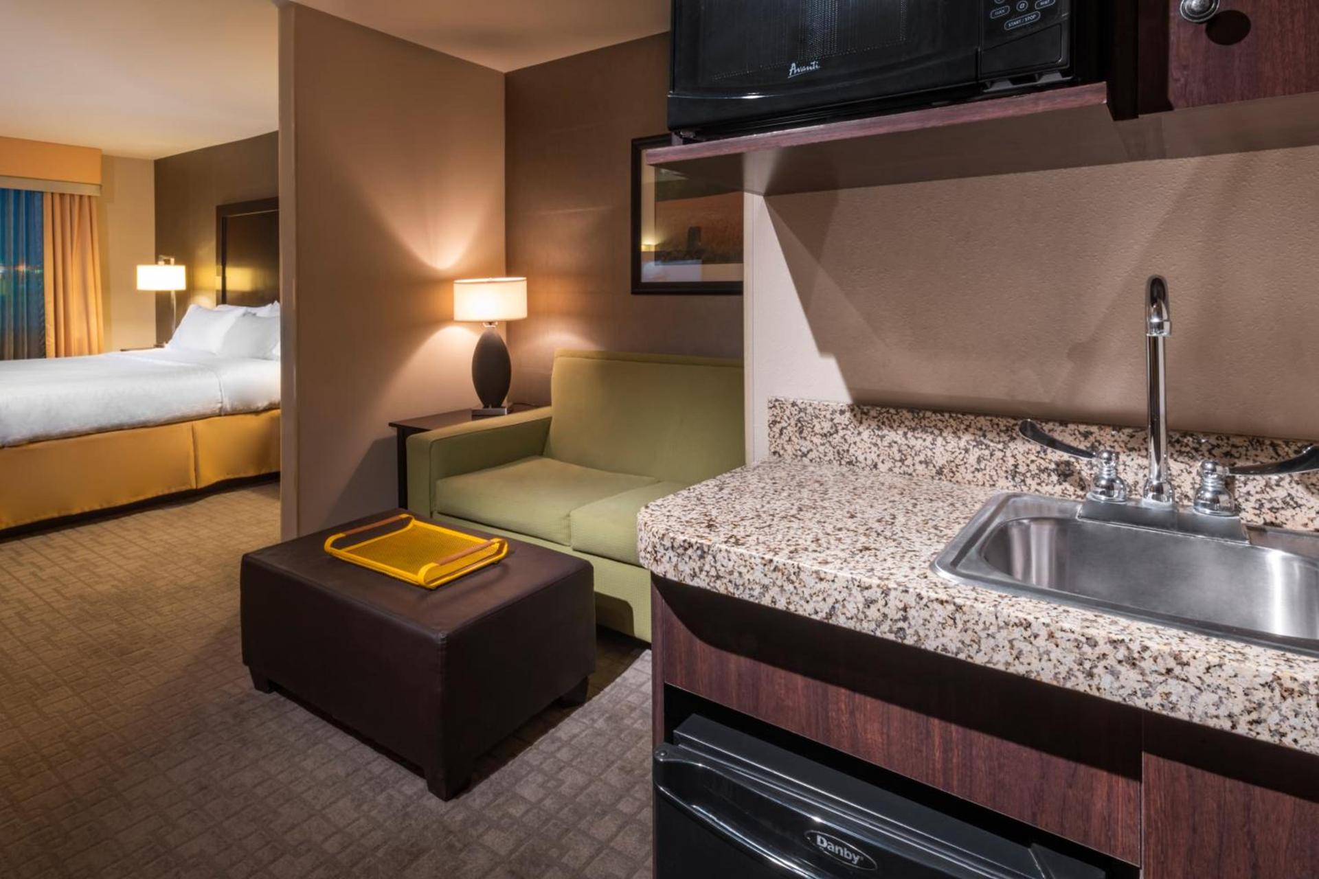 Holiday Inn Express Hays by IHG photo 28