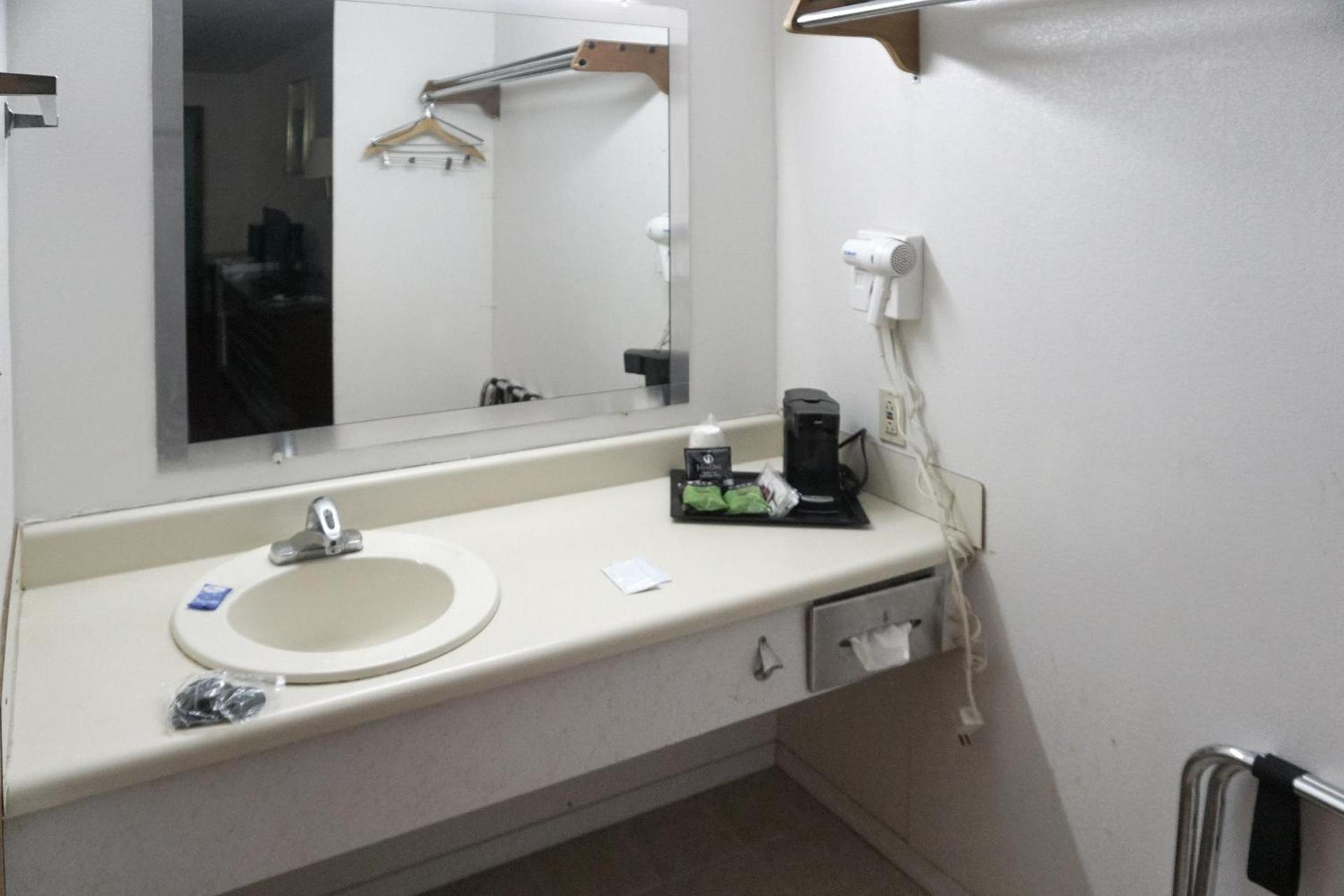OYO Hotel Altus N Main St photo 15