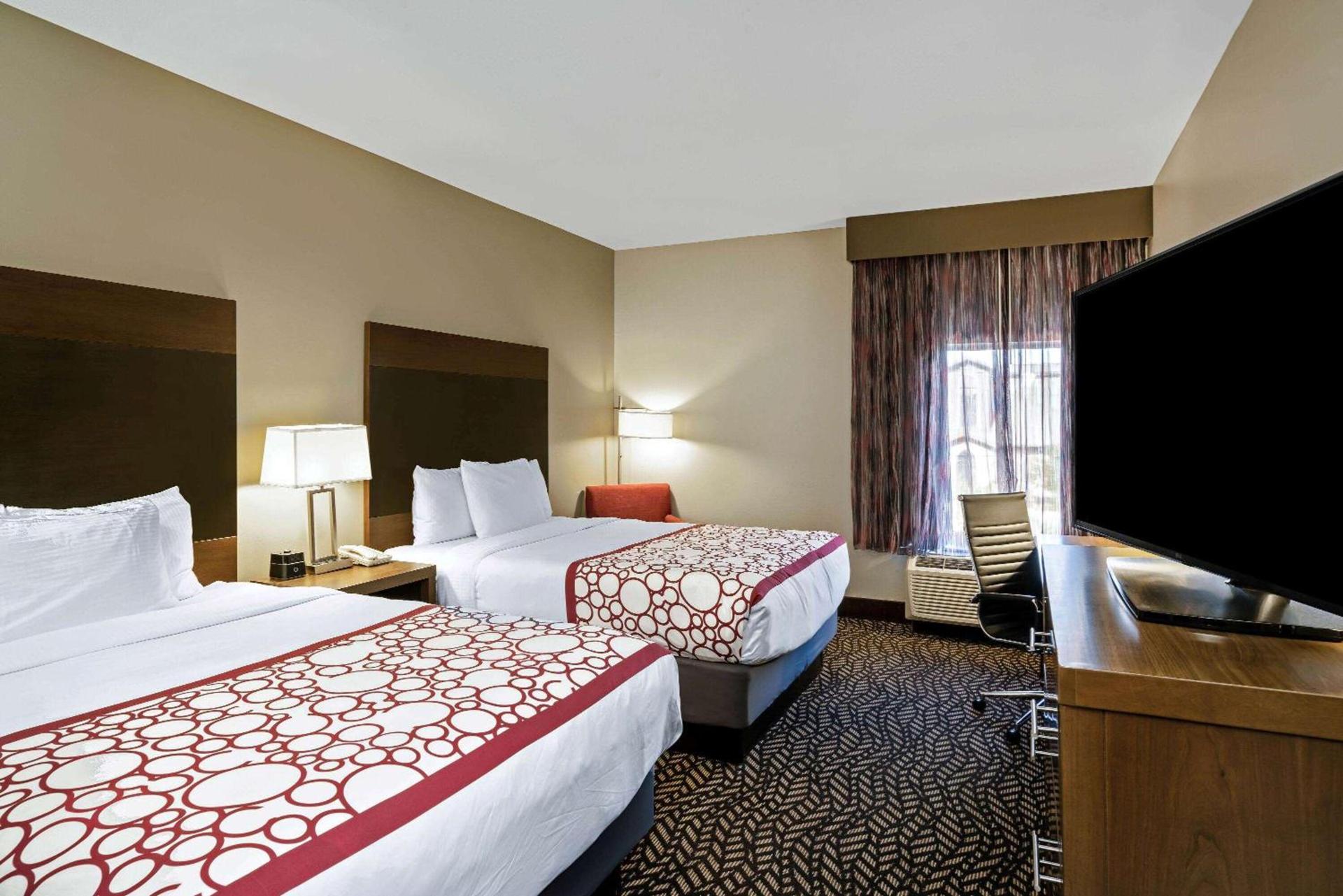 La Quinta by Wyndham Tuscaloosa McFarland photo 22