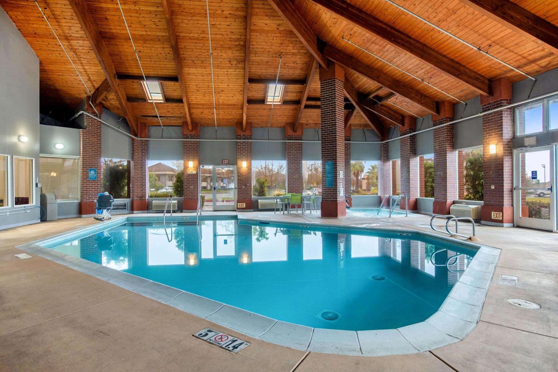 La Quinta Inn by Wyndham Livermore photo 18