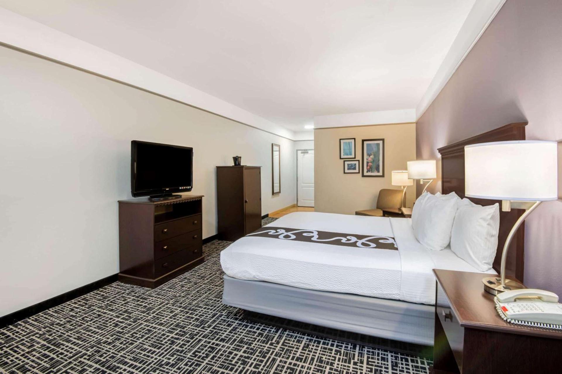 La Quinta by Wyndham Dumas photo 21
