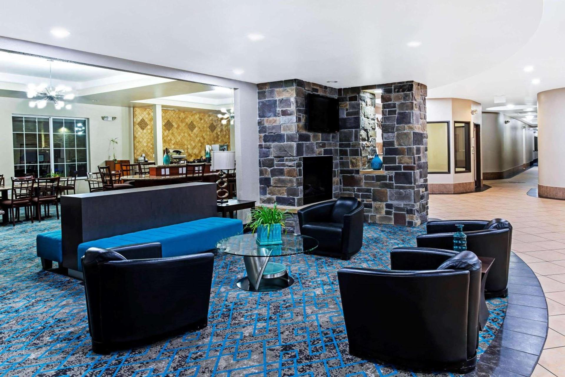 La Quinta by Wyndham Denver Gateway Park photo 29