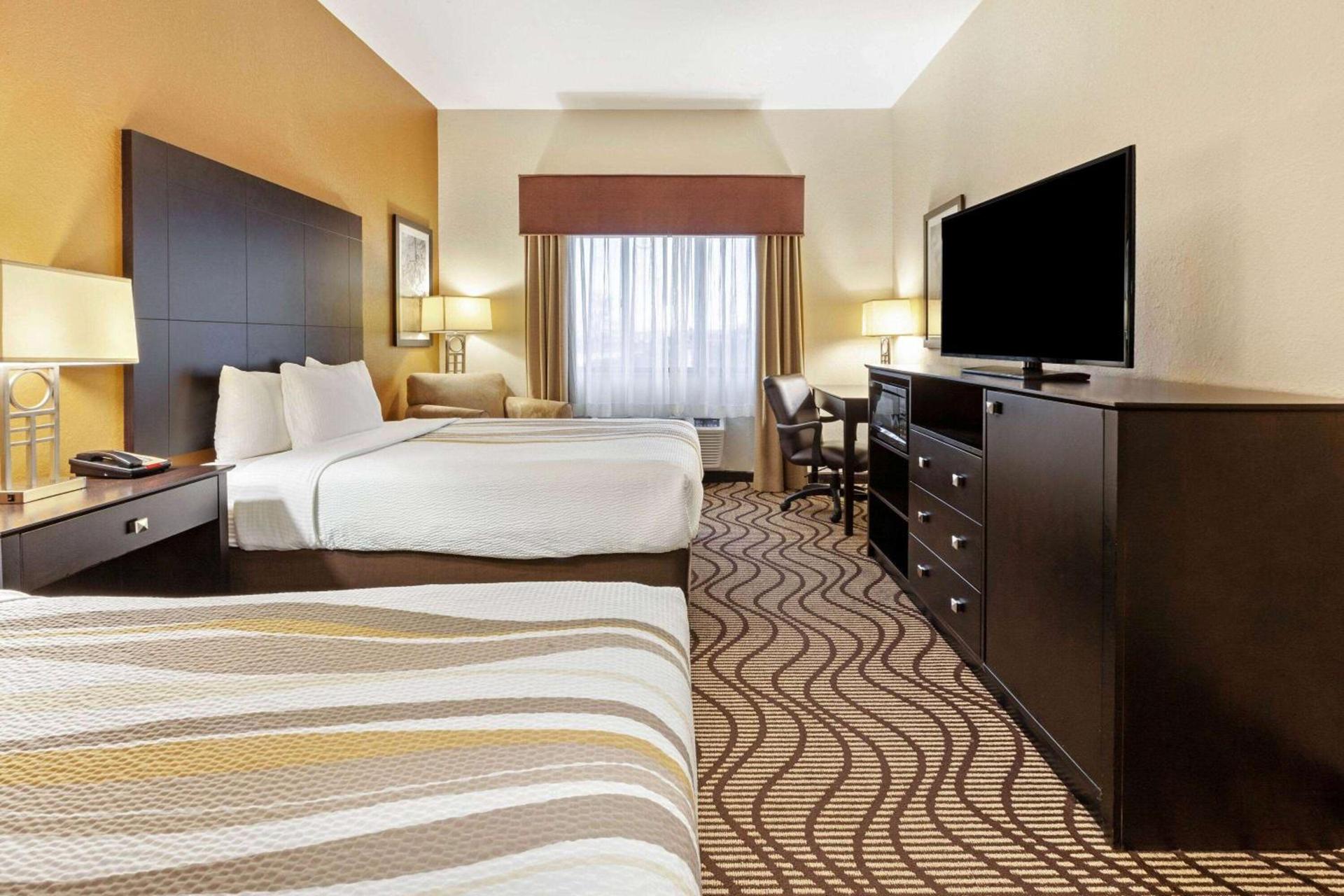 La Quinta by Wyndham South Bend photo 13