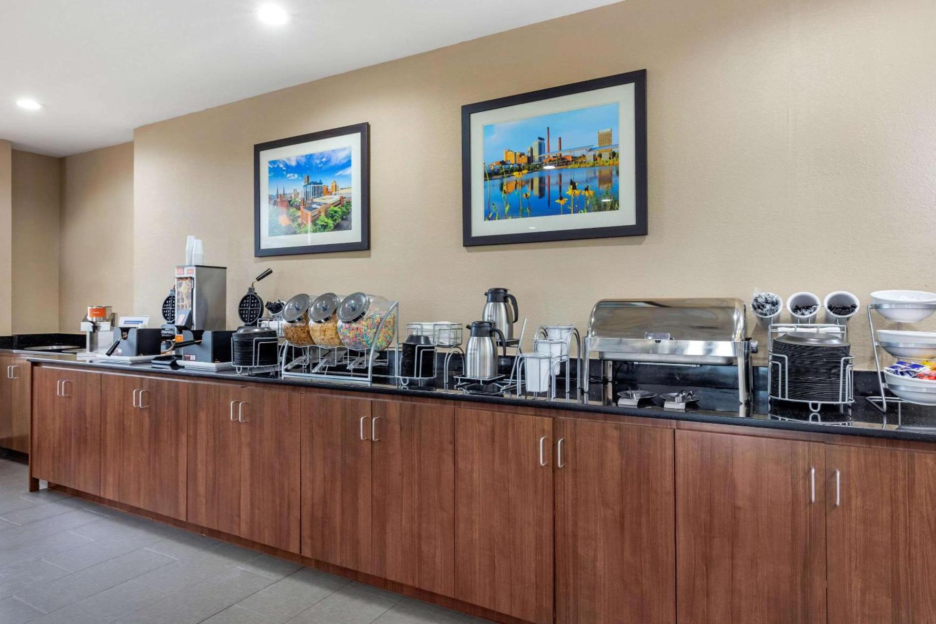 Spark by Hilton Pelham Birmingham I 65 photo 8