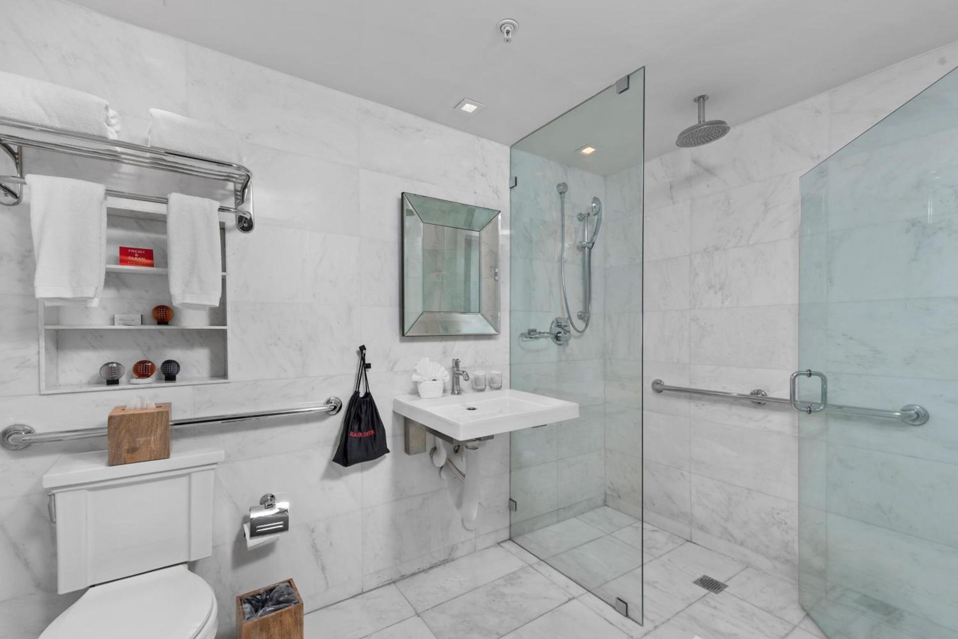 Bentley Hotel South Beach photo 17