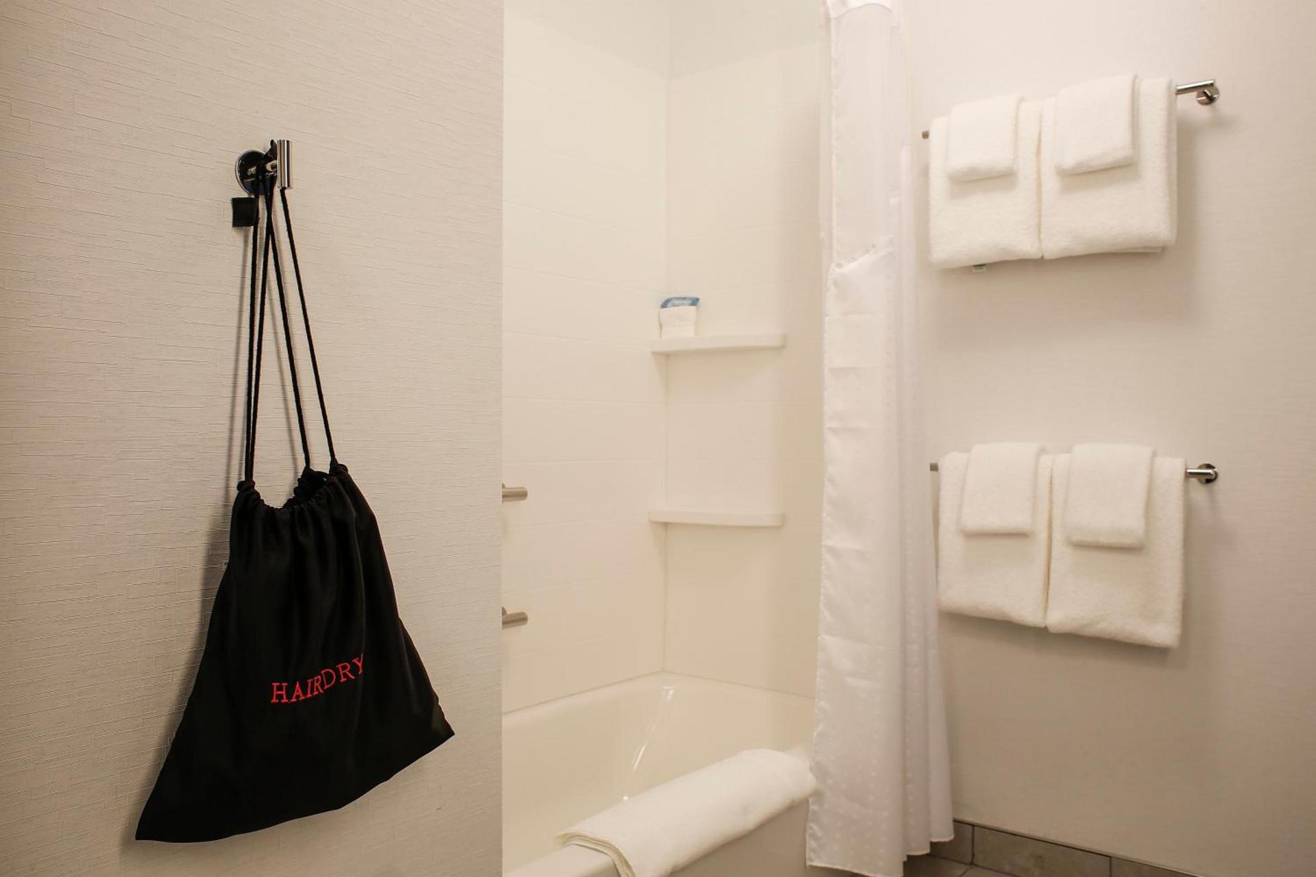 Holiday Inn Express - Evansville by IHG photo 42