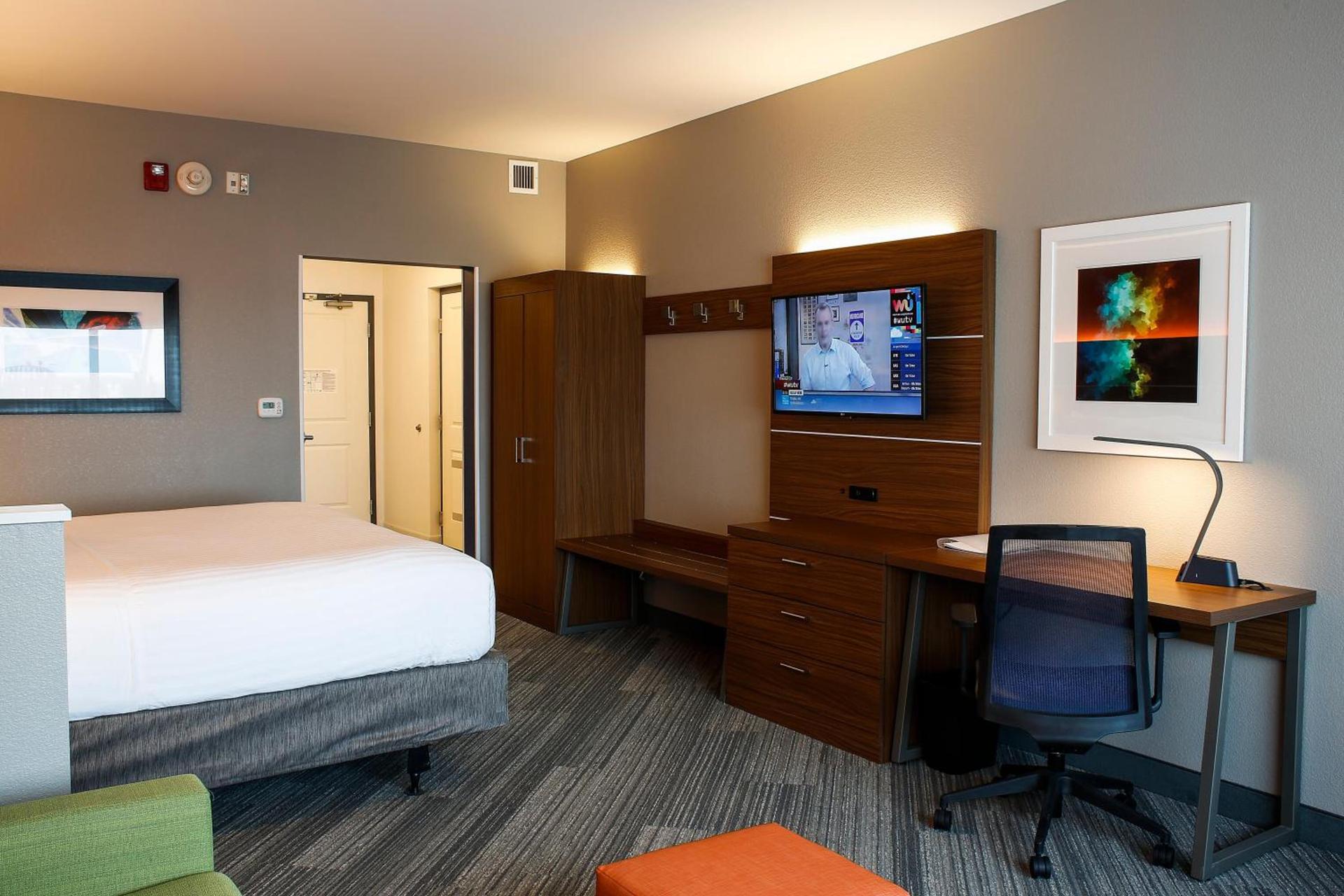 Holiday Inn Express - Evansville by IHG photo 5