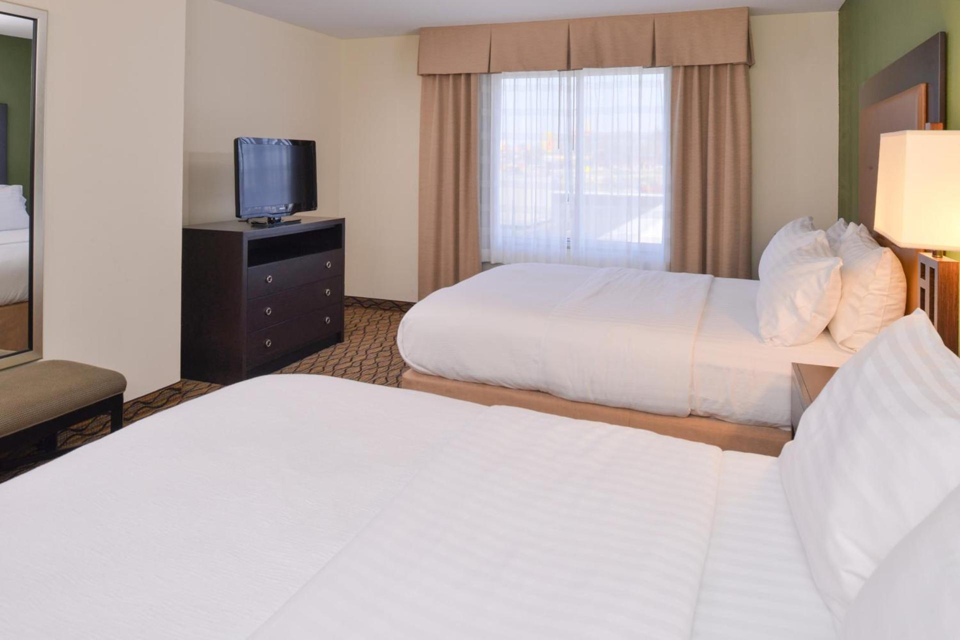 Holiday Inn Poplar Bluff by IHG photo 70