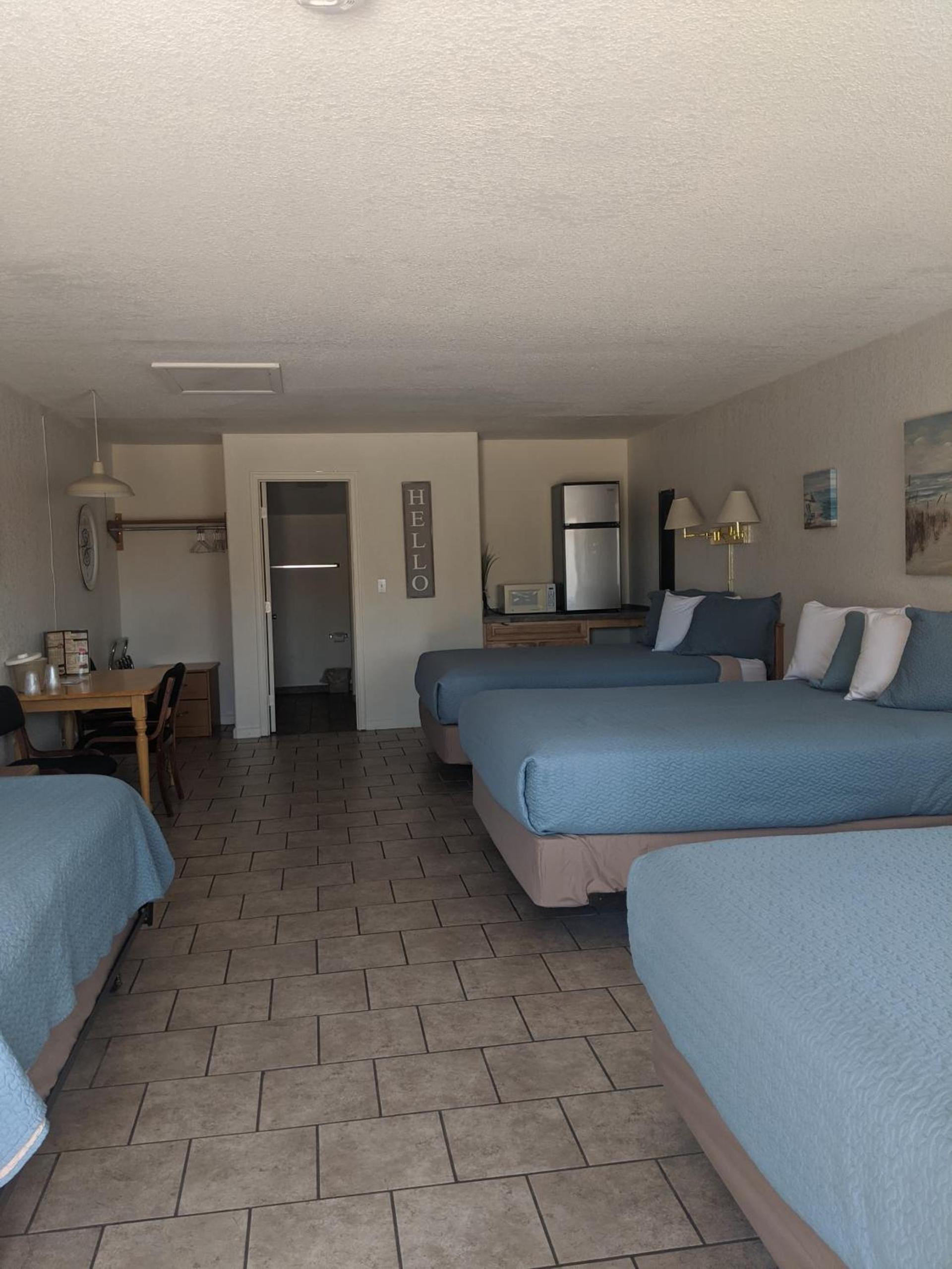 Little Daisy Motel photo 14